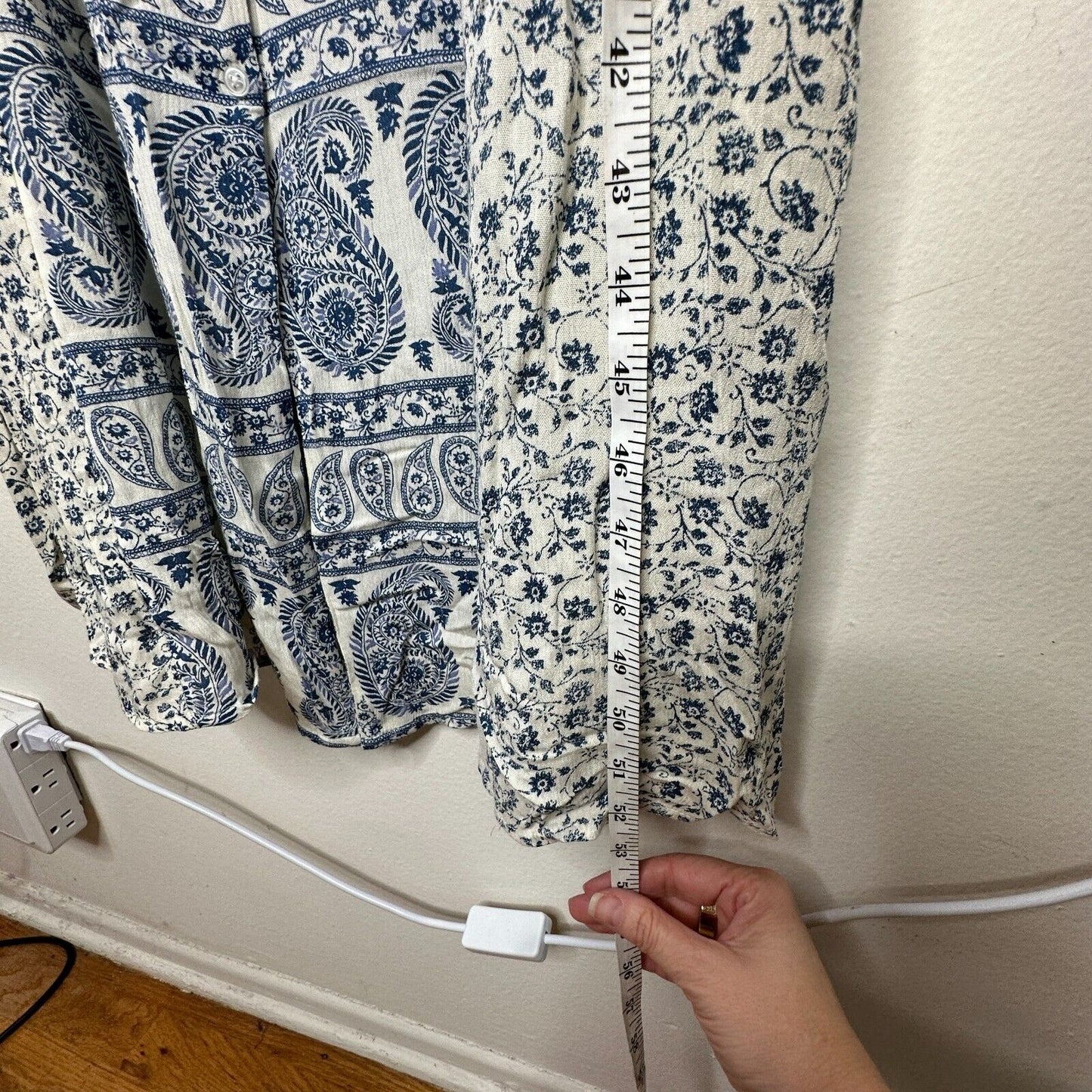 Stradivarius Off White & Blue Floral Paisley Print Long Sleeve V-Neck Maxi Dress