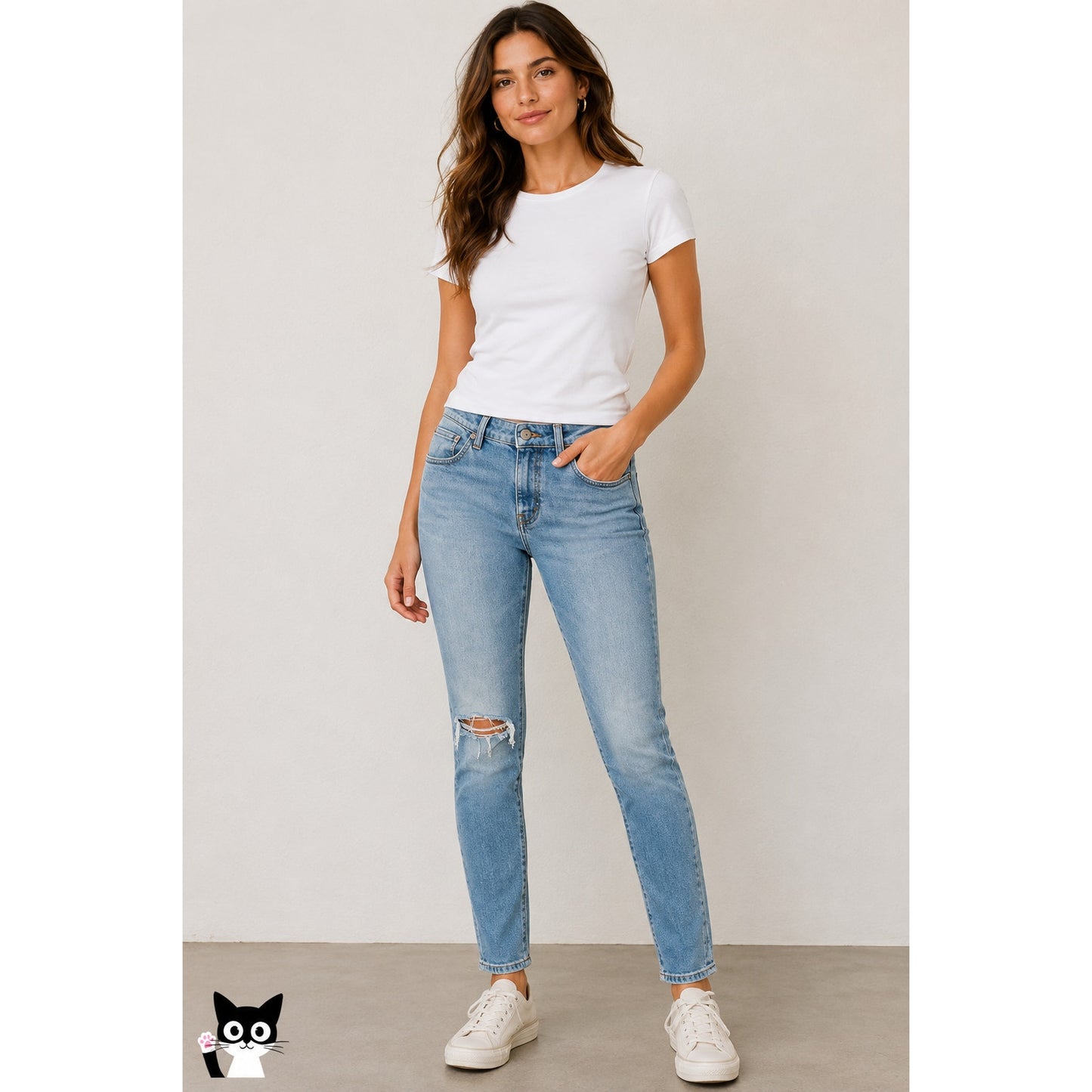 Saint Laurent Medium Light Blue Distressed Knee Slim Skinny Jeans 29
