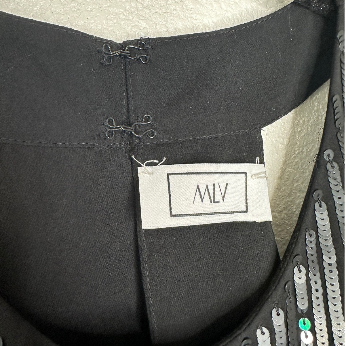 MLV Black Sequin & Beads Round Neck Sleeveless Keyhole Back Tank Blouse M