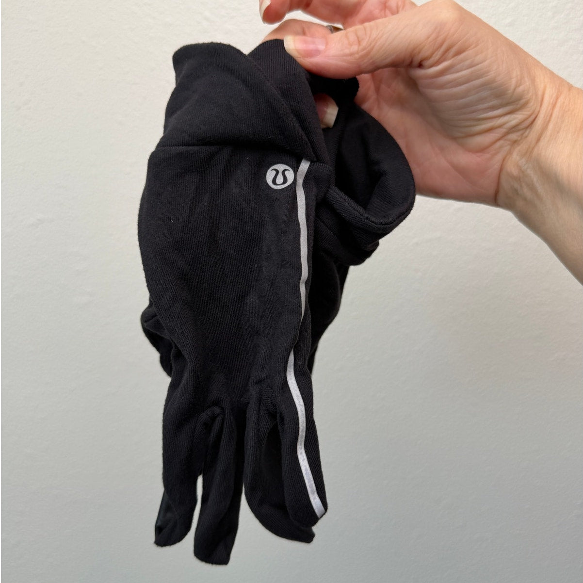 Lululemon Run Gloves Black Women's Workout Gloves