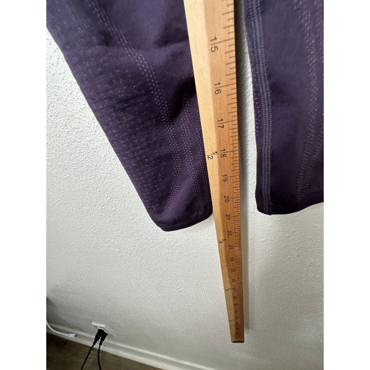Gymshark Purple Lilac Triangle Laser Cut Yoga Pants XS