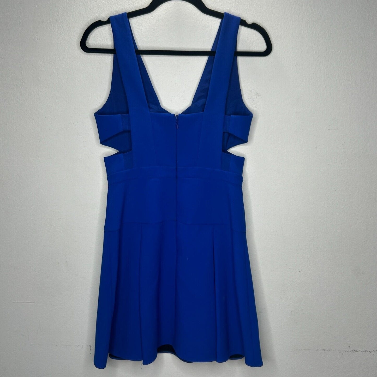 NWOT BCBGMAXAZRIA Royal Blue Harlie Criss-Cross Keyhole Front Pleated Mini Dress