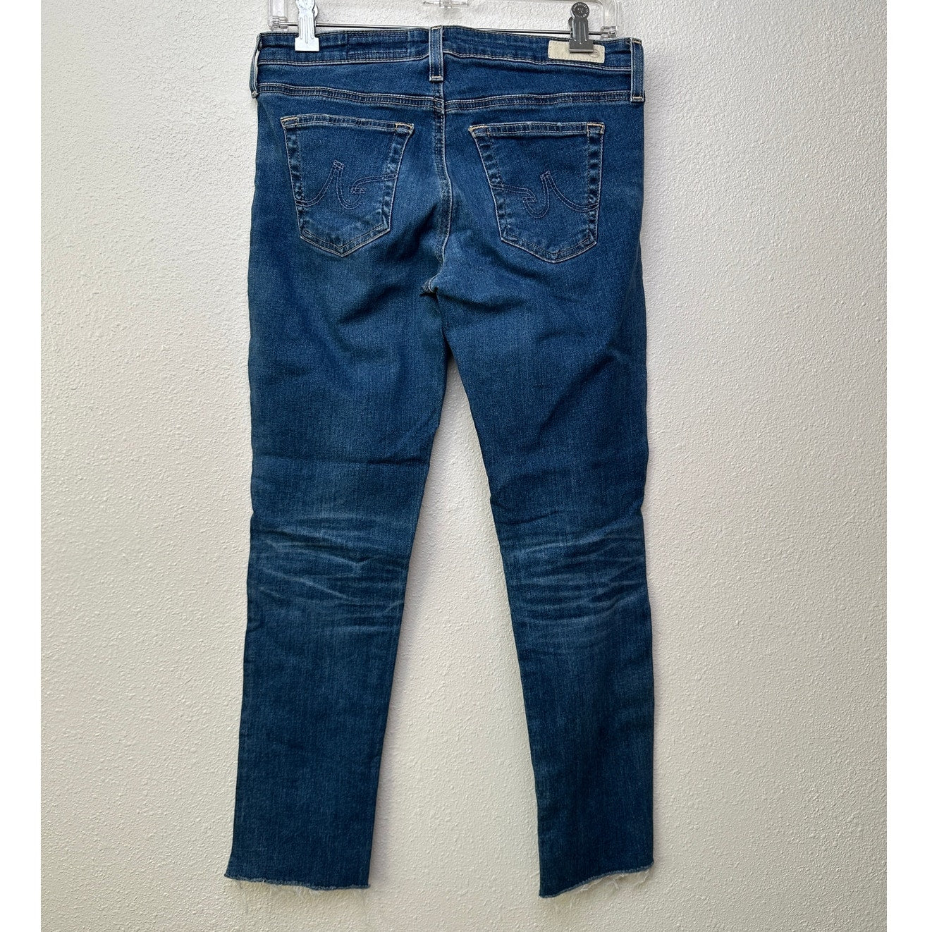 AG women’s The Stilt cigarette leg jeans medium wash US 29 raw hem