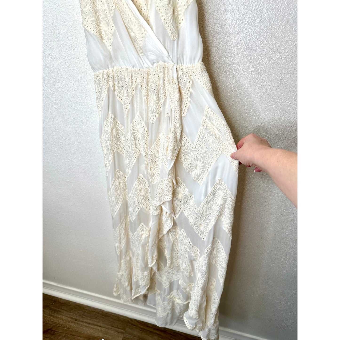Lavender Brown Cream Willow Ruffle Embroidered Tulip Midi Dress L