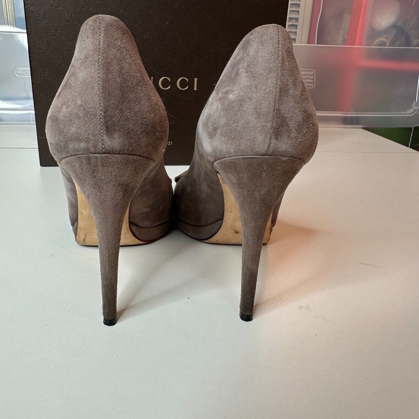 Gucci Kid Scamosciato New Mauve Gray Suede Horsebit Open Toe Stiletto Heel 38