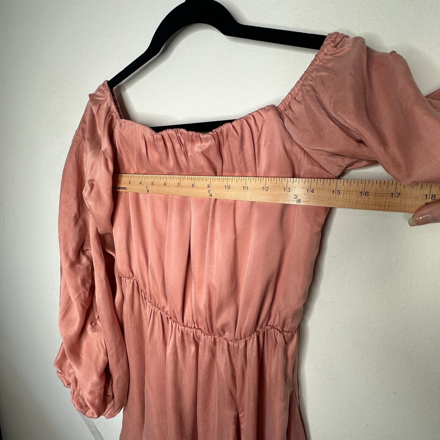 Revolve Lovers + Friends Pink Windblown Off Shoulder Balloon Sleeve Mini Med