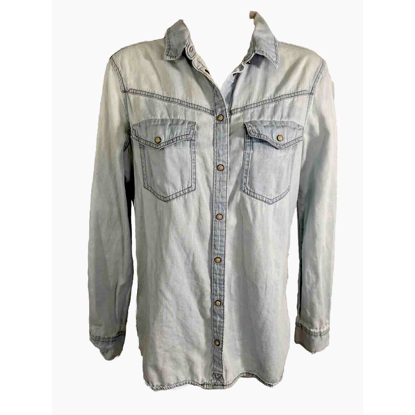 Zara Light Wash Blue Denim Pearl Snap Collared Front Pockets Long Sleeve Medium