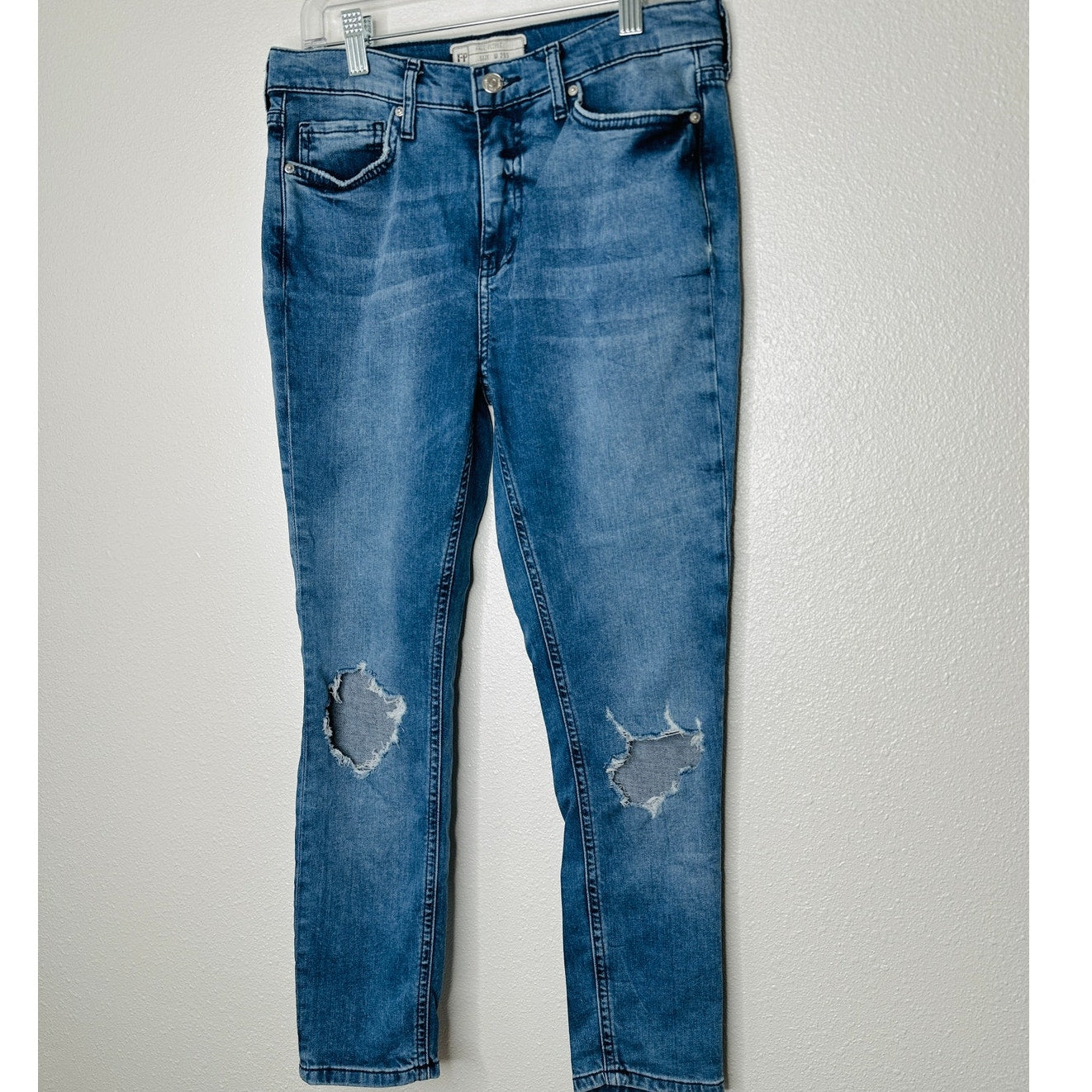 Free People Medium Wash Distressed Knee High Waist Skinny Jeans 29