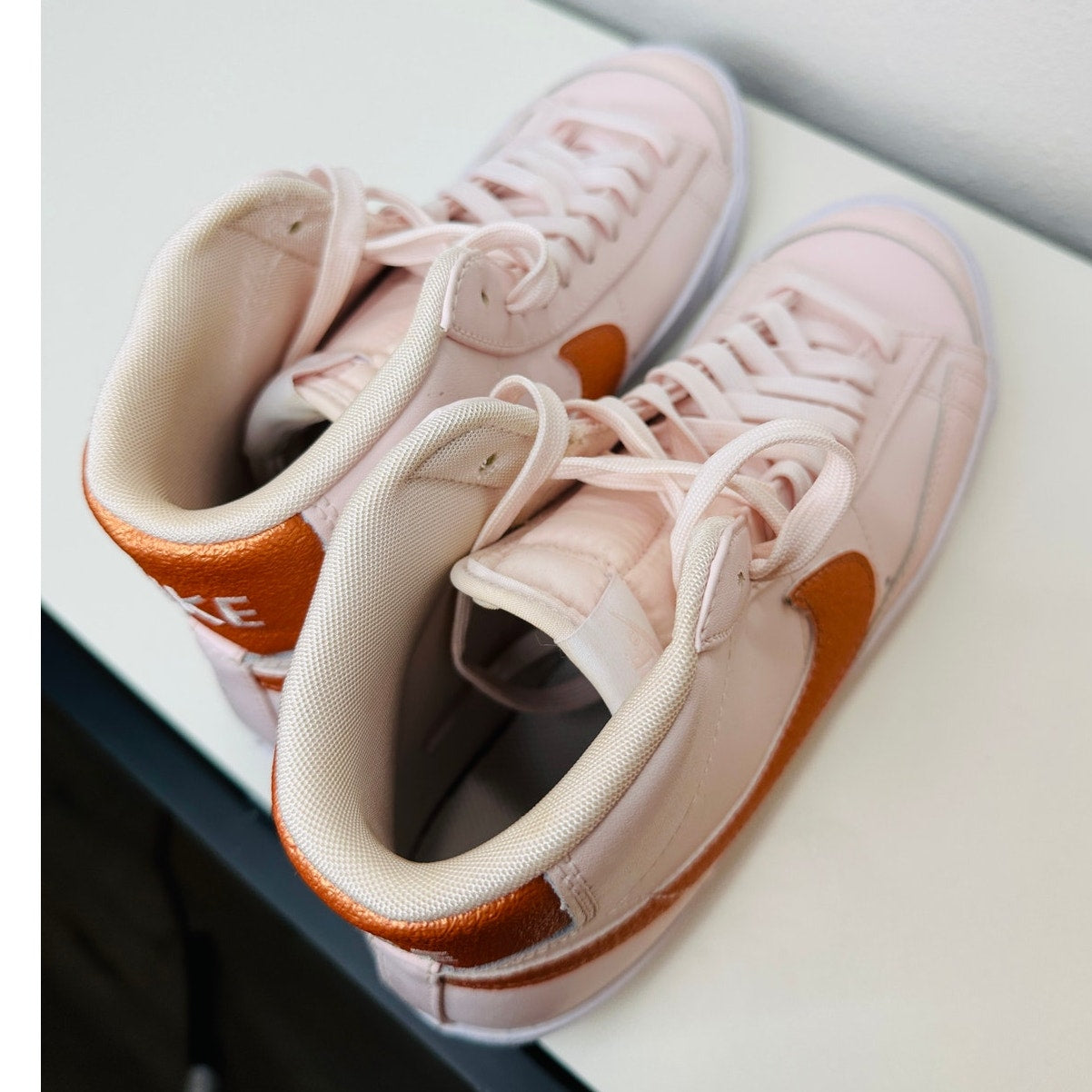 Nike Blazer Mid '77 ESS Soft Pink Metallic Copper Sneaker 8.5