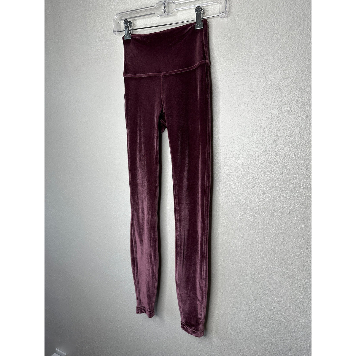 Lululemon Plum Purple Velvet Velour Leggings Yoga Pants Size 2