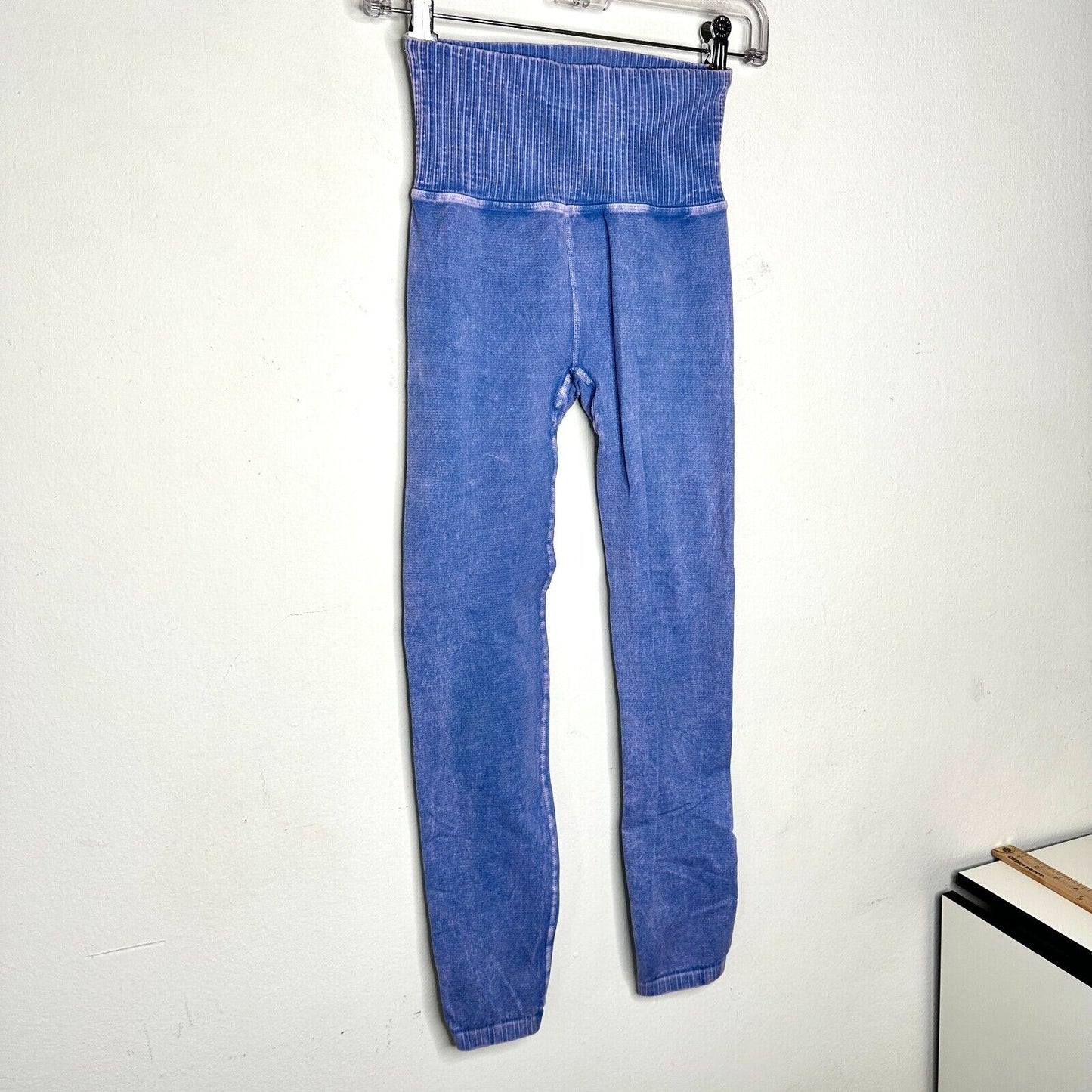 Free People Vintage Denim Blue Good Karma Leggings Wide Rib Waist Soft XS / S
