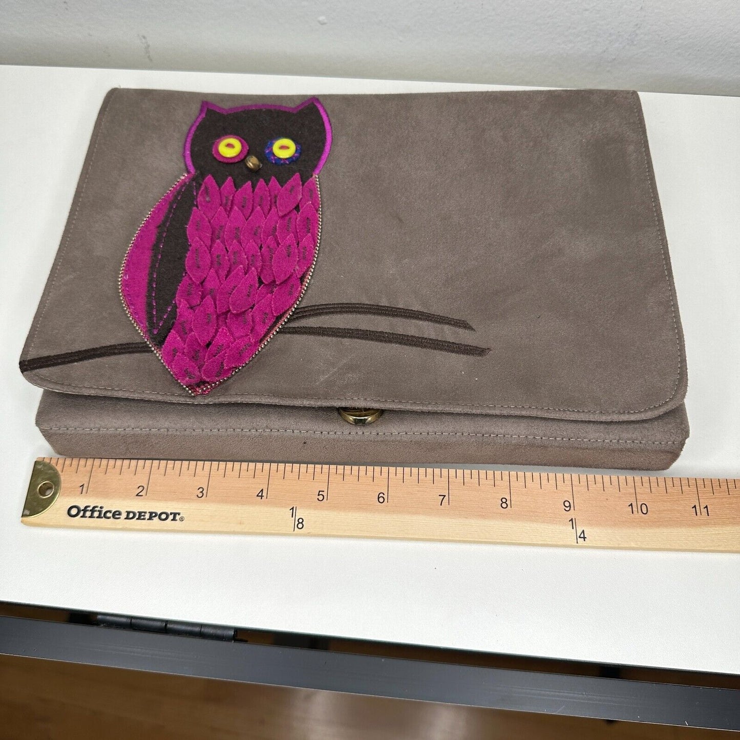 Shiraleah Mocha Suede Clutch Purse Cute Appliqué Owl Silk Zip Lining
