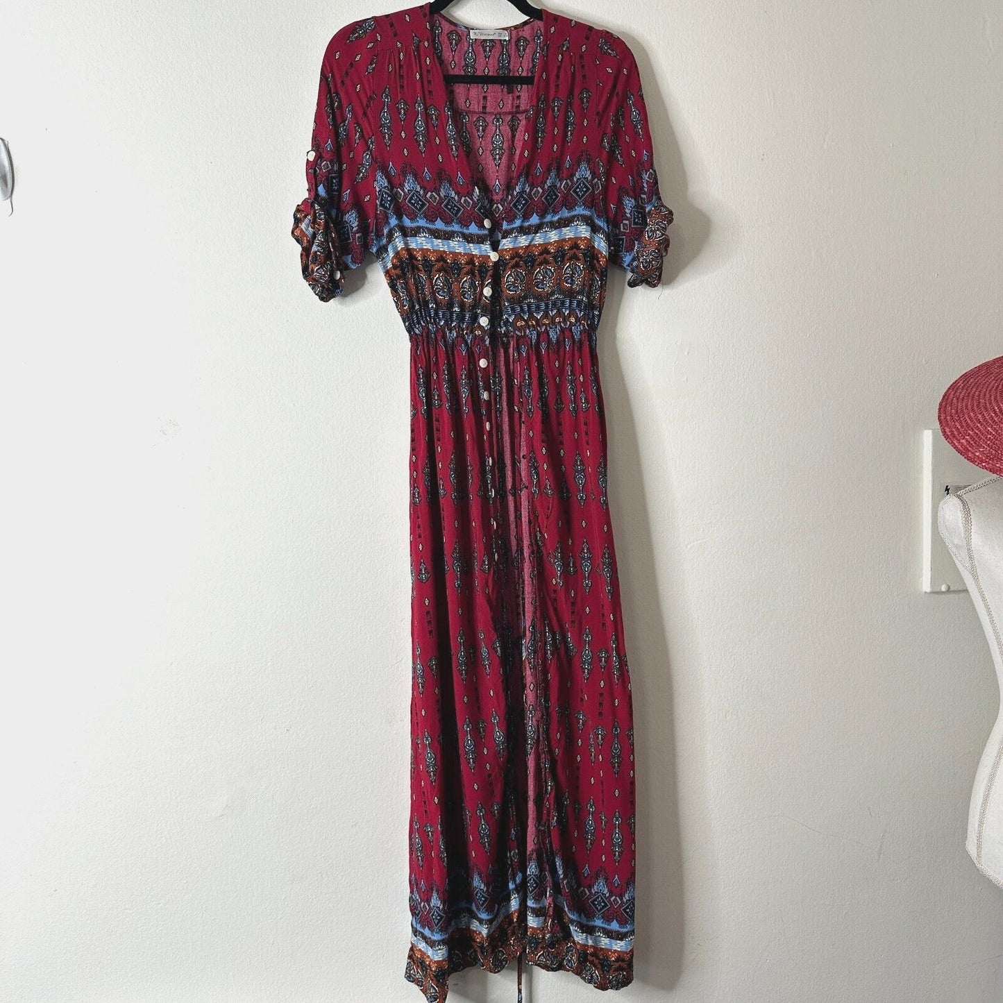 R. Vivimos VNeck Roll Tab Sleeve Button Front Paisley Dress Red Blue Multi Small