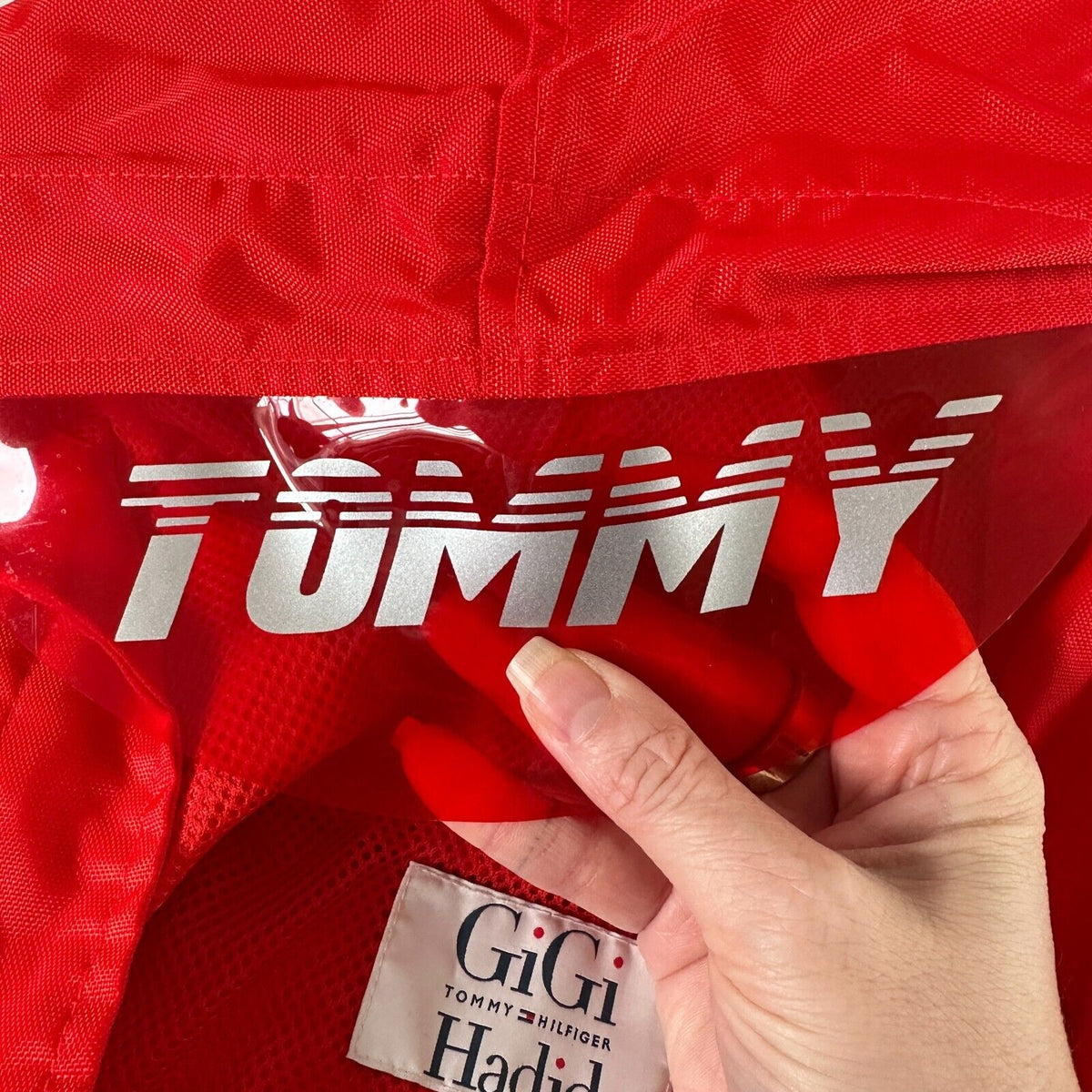 Tommy X Gigi Hadad Visor K-Way Jacket Flame Scarlet-Red Front Zip Mesh Lining SM