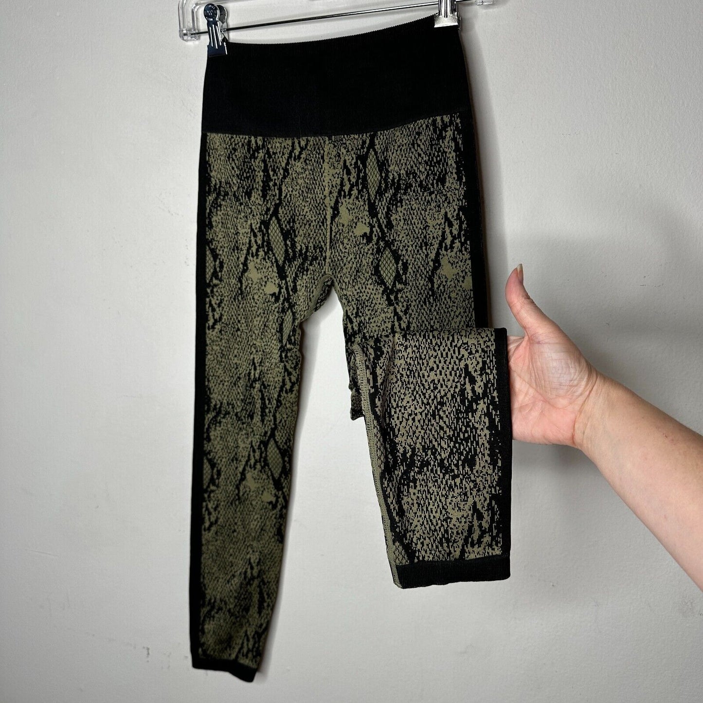 Fabletics Black & Gold Snake Print Ankle Leggings Wide Black Waistband S