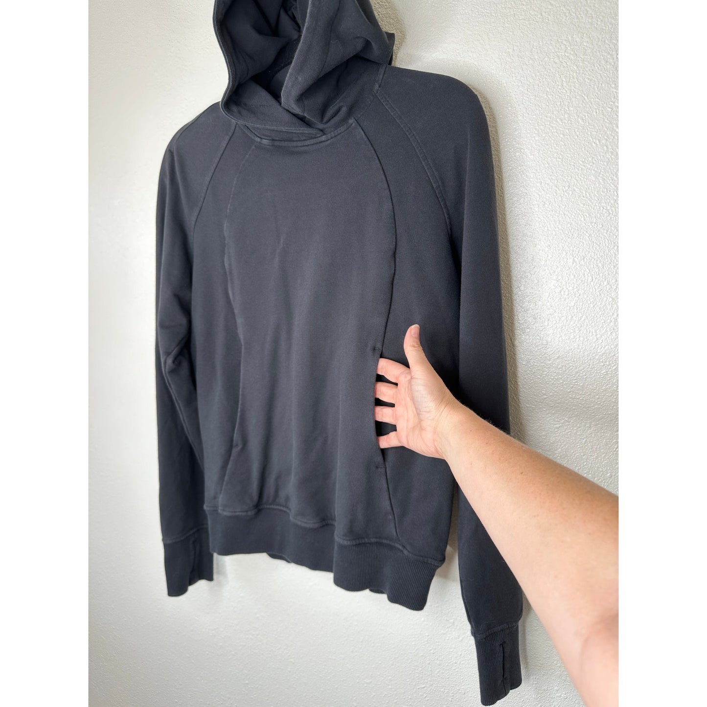 Lululemon Washed Black Long Sleeve Pullover Front Pocket Hoodie Sweater 4