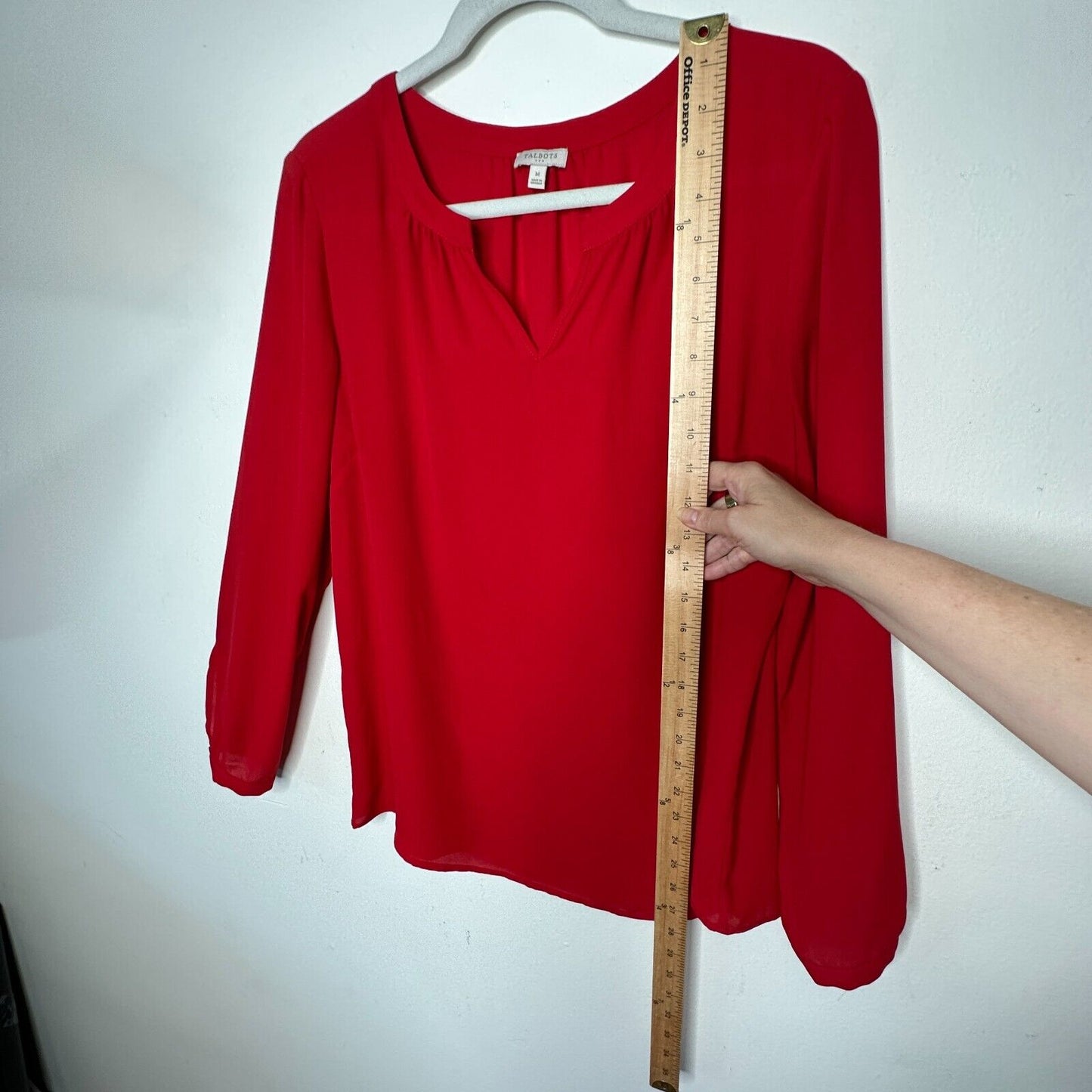 Talbots Red Long Sleeve Button Cuff Shirred Back Cut V Neck Tunic Blouse Medium