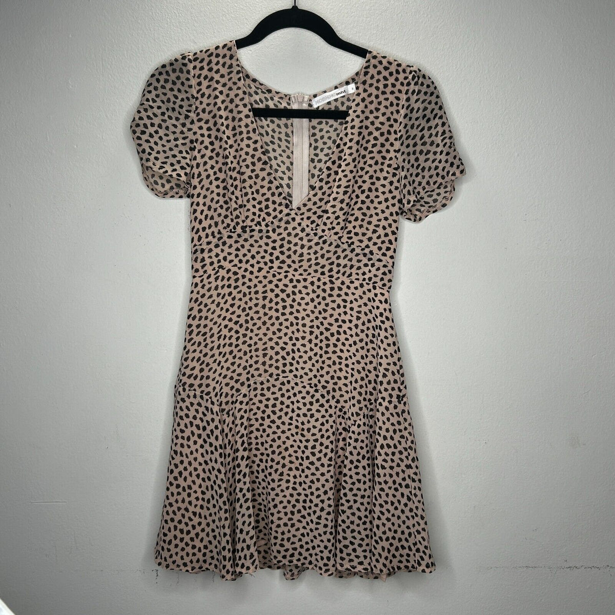 Morning Mist Peach Black Polka Dot Splotch Lined VNeck Short Sleeve Mini Dress S