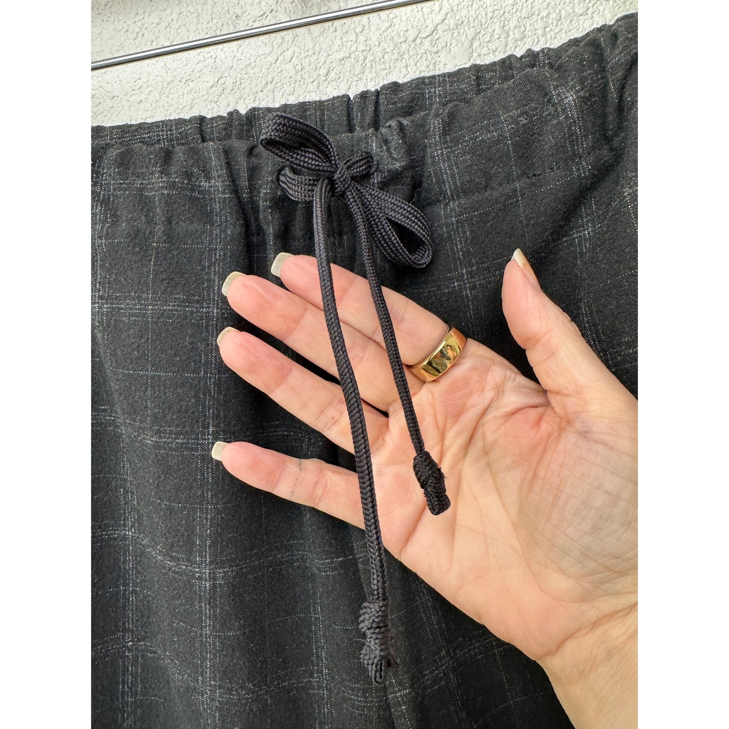 The Group Babaton Women’s Black Plaid Jogger Trousers US XS Drawstring