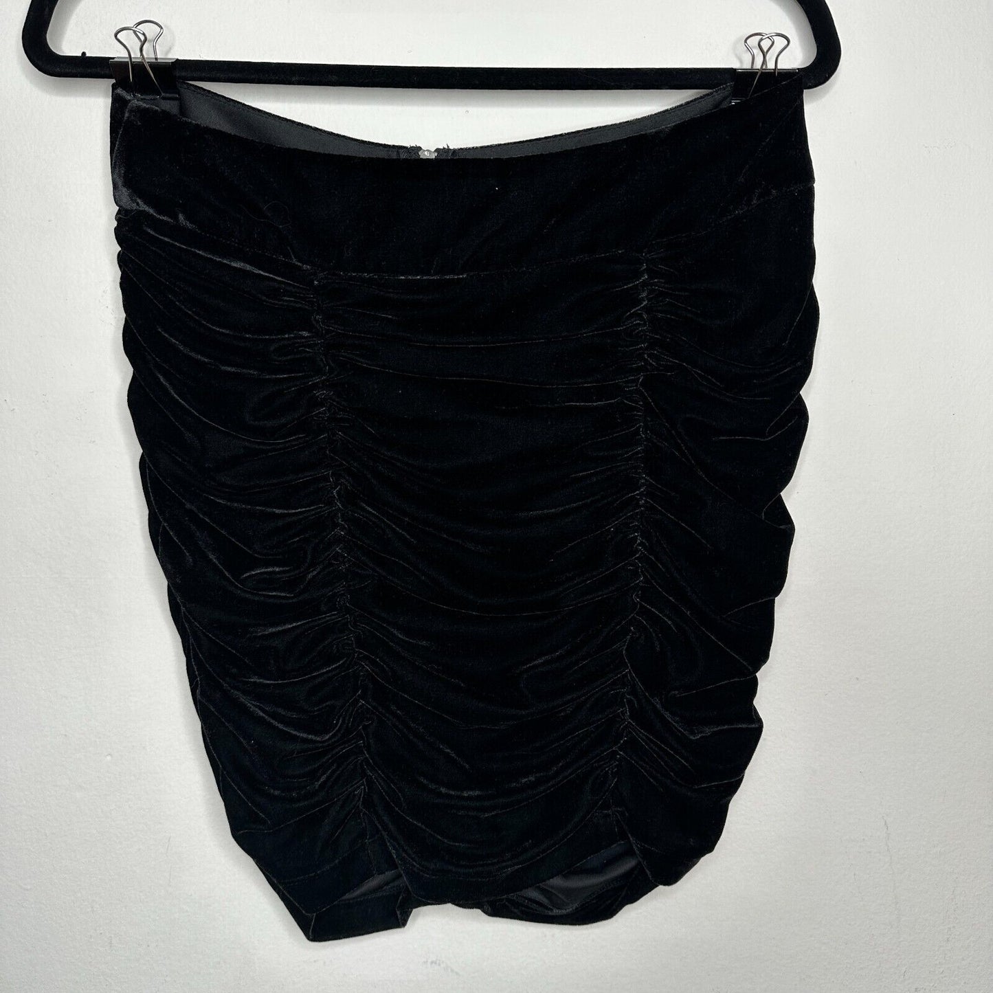Solid Jet Black Sexy Ruched Velvet Mini Skirt Zip Back Stretch Medium