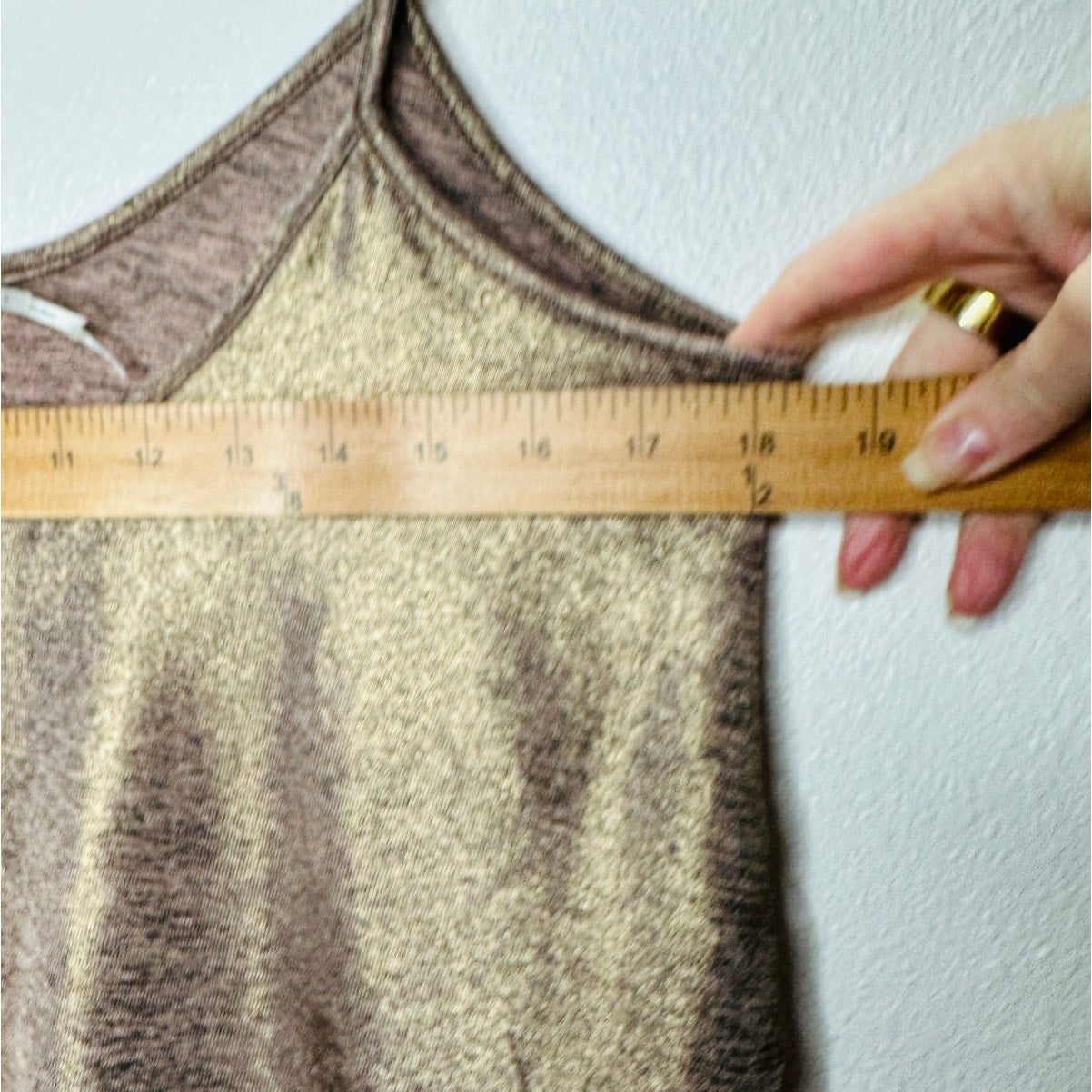 Kimchi Blue Gold Bronze Metallic Round Neck Flowy Tank Top S