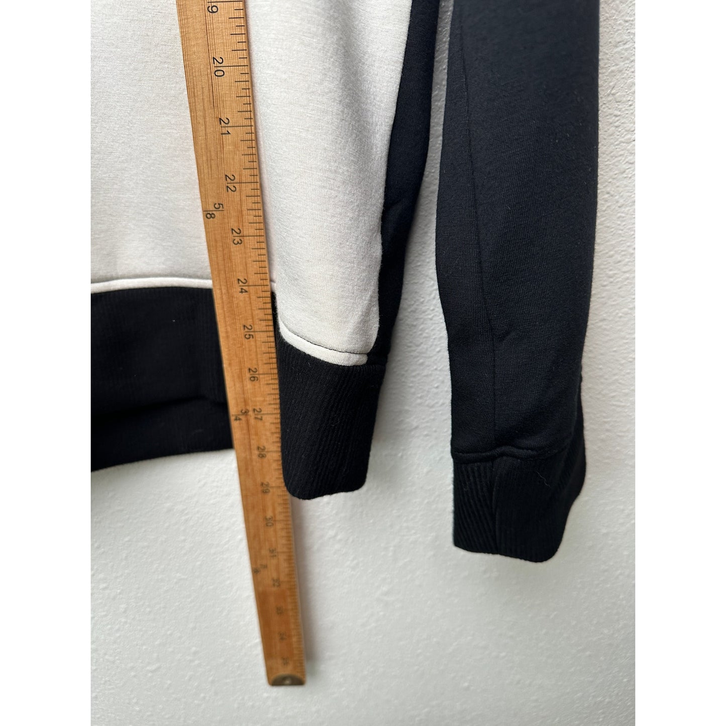 Neil Barrett men’s sweater black/off-white US L lightning bolt