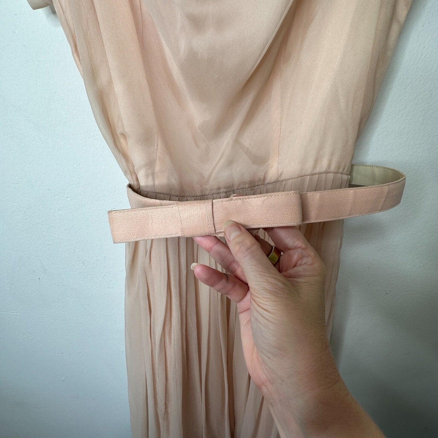 Vintage Size 15 Peach Chiffon Pleated Belted Sleeveless Dress Drape Neck BackZip