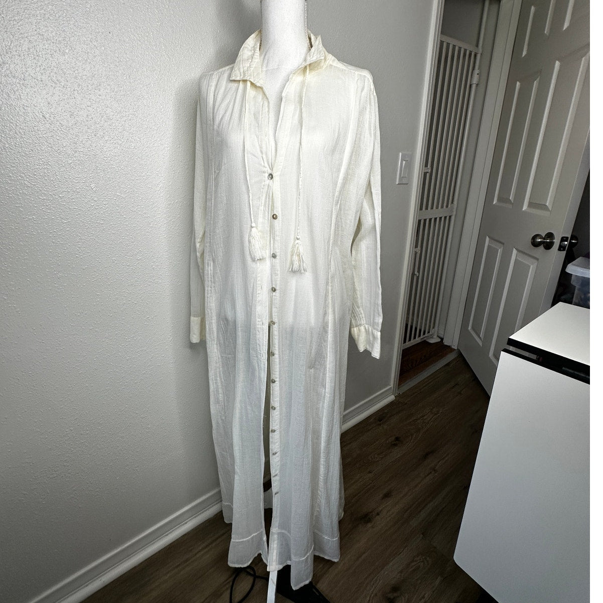 Z&L Europe Cream Maxi Dress Small Boho Button Front Tassel Long Sleeve Coverup