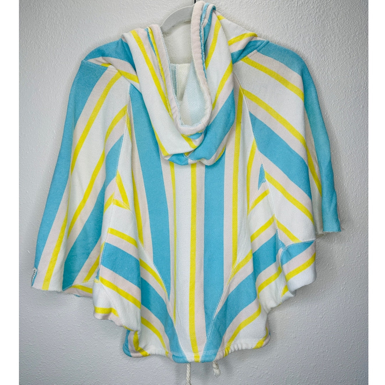 Billabong White Blue Yellow Batwing Front Zip Raw Hem Hooded Sweater S