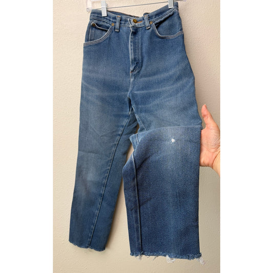 Wrangler Blue High Rise Raw Hem Jeans Women's 26