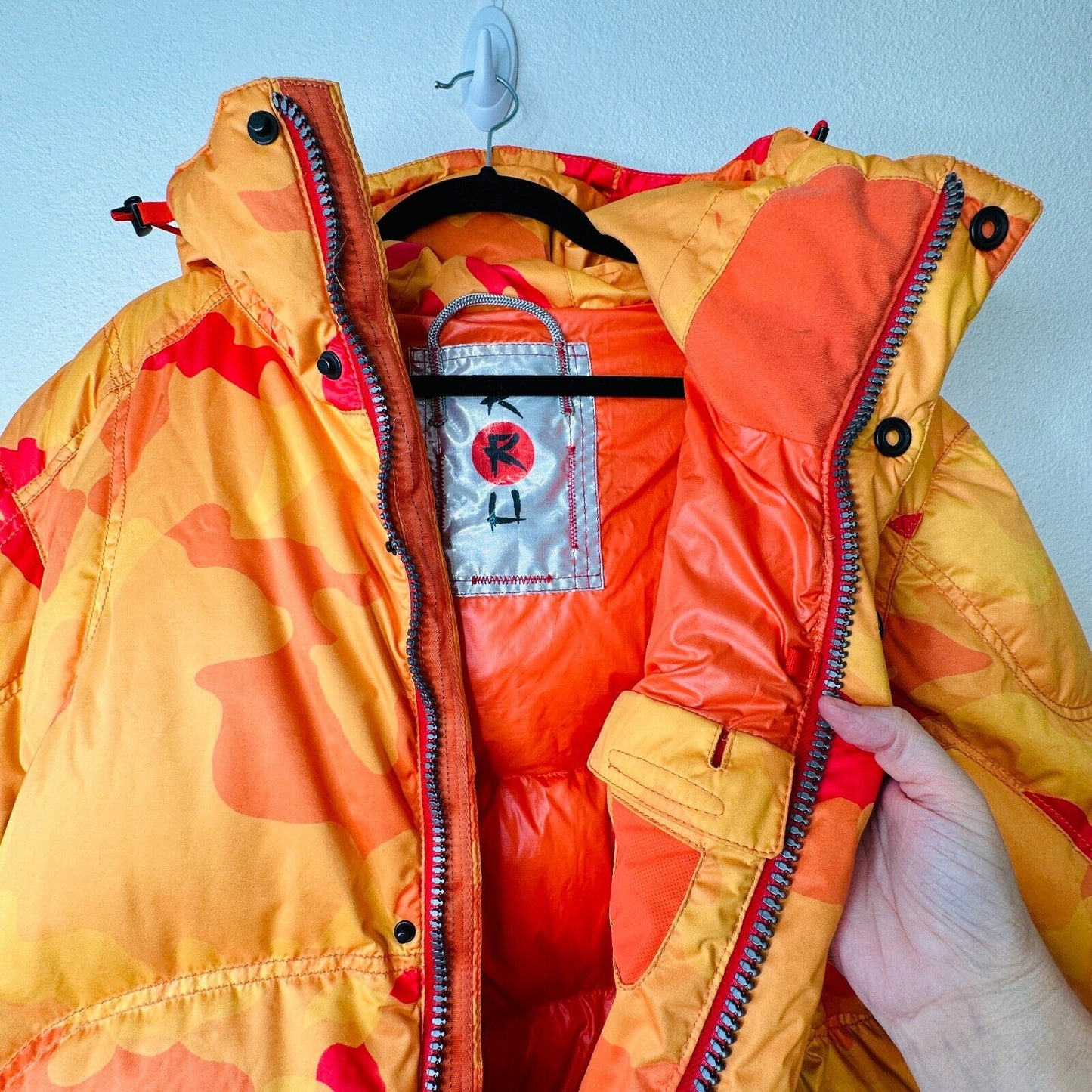 Kru St. Moritz Yellow Pink Orange Camo Front Button Zip Long Sleeve Hood Jacket