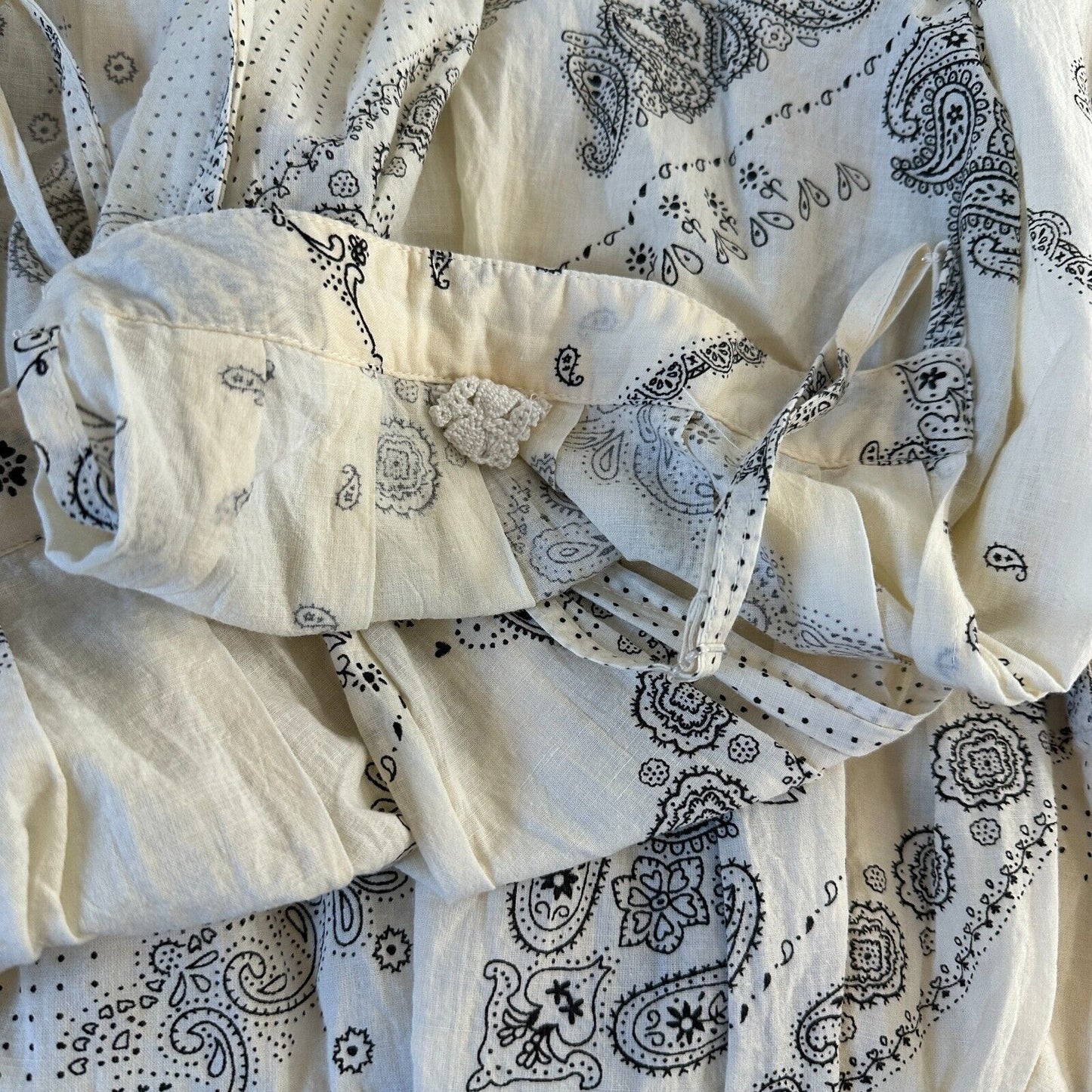 Anthro Cream Black Scarf Print Ruffle Spaghetti Strap Pleated Flowy Dress Med