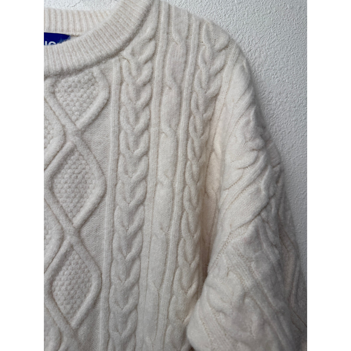 Aelfric Eden Cream Cable Knit Crewneck Sweater L