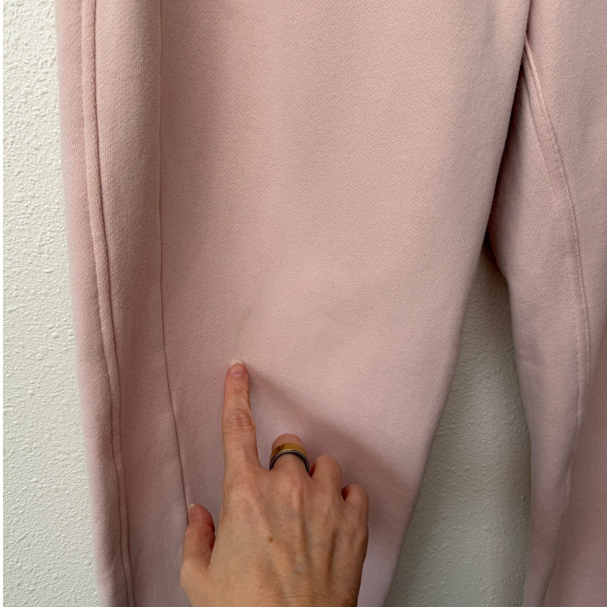 Lululemon Light Pink Jogger Sweatpants Drawstring Elastic Waist Size 8