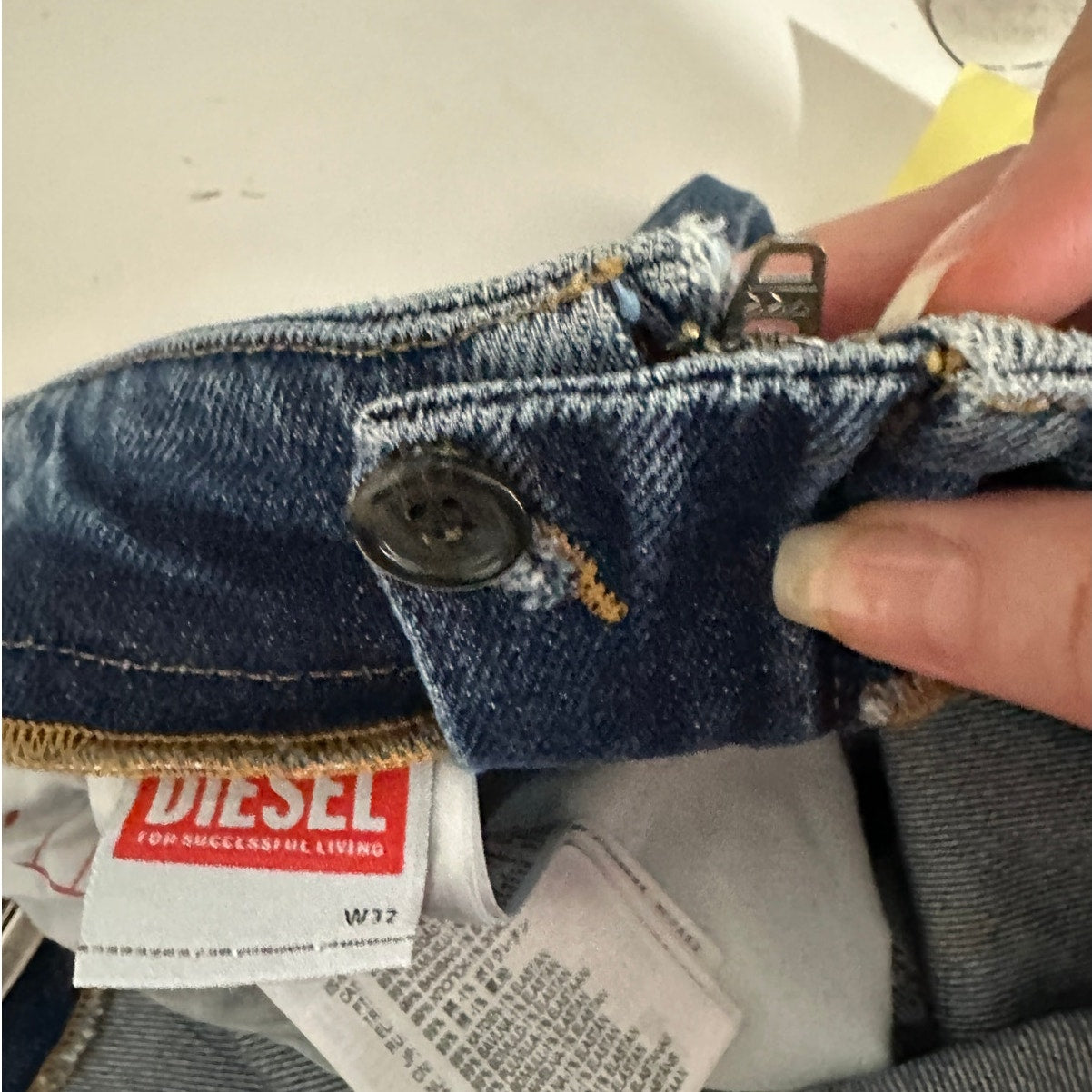 Rare Diesel Jeans Medium Wash Womens US 32 D Buckle
