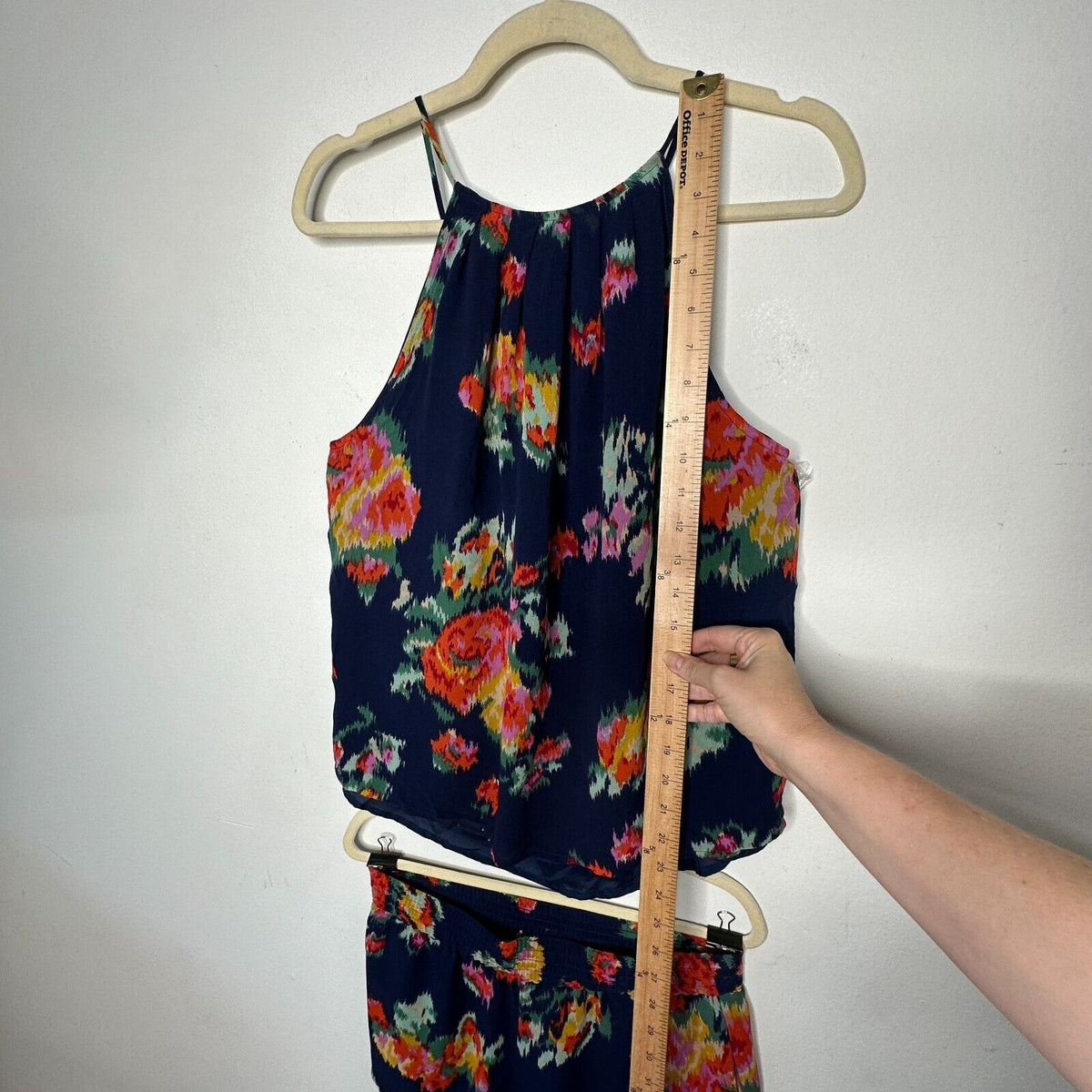 Joie Navy Anatase 2pc SET Floral Print Silk Top ( S ) Lanina Floral Short ( M )