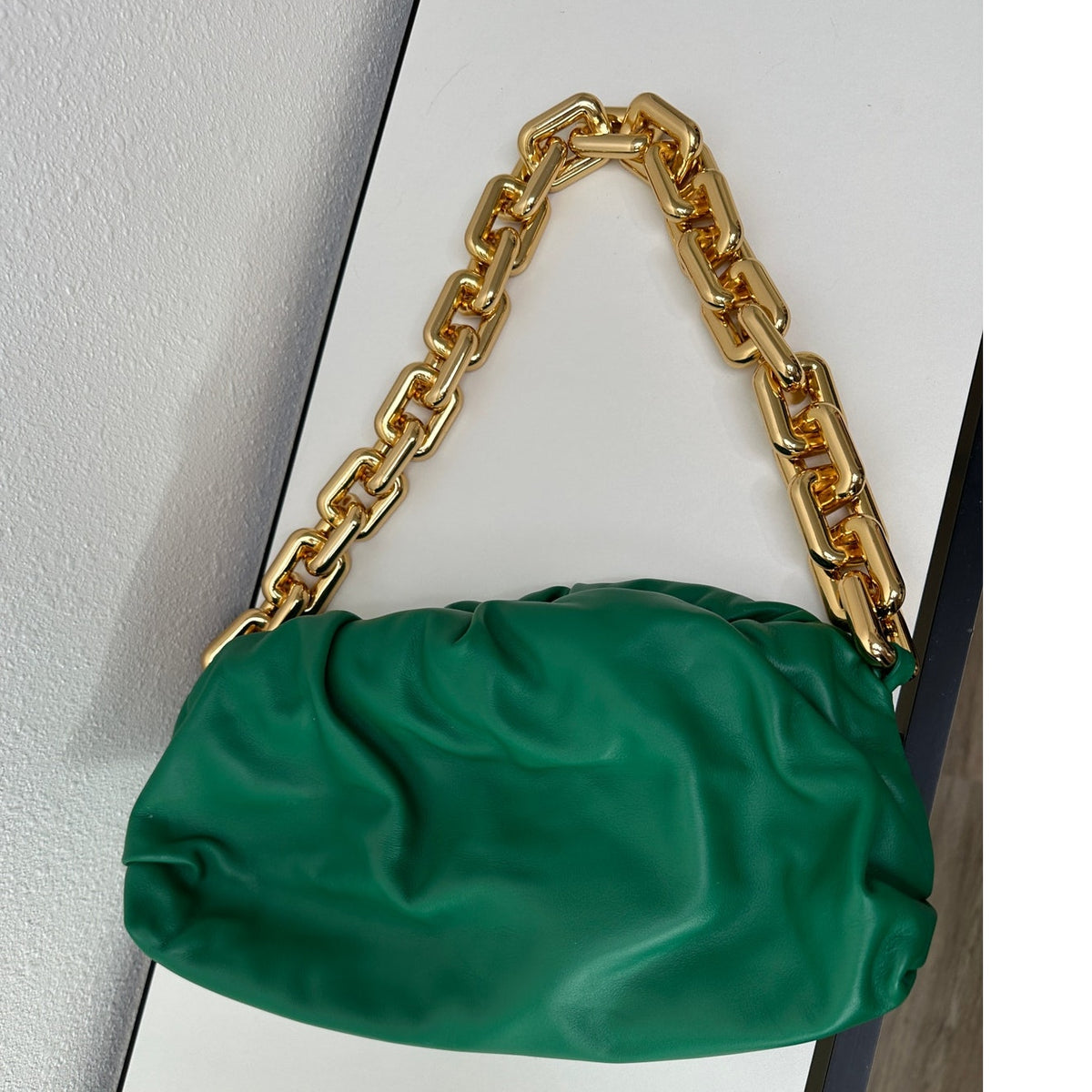 NWOT Bottega Veneta Chain Pouch Leather Shoulder Bag – Green with Gold Chain