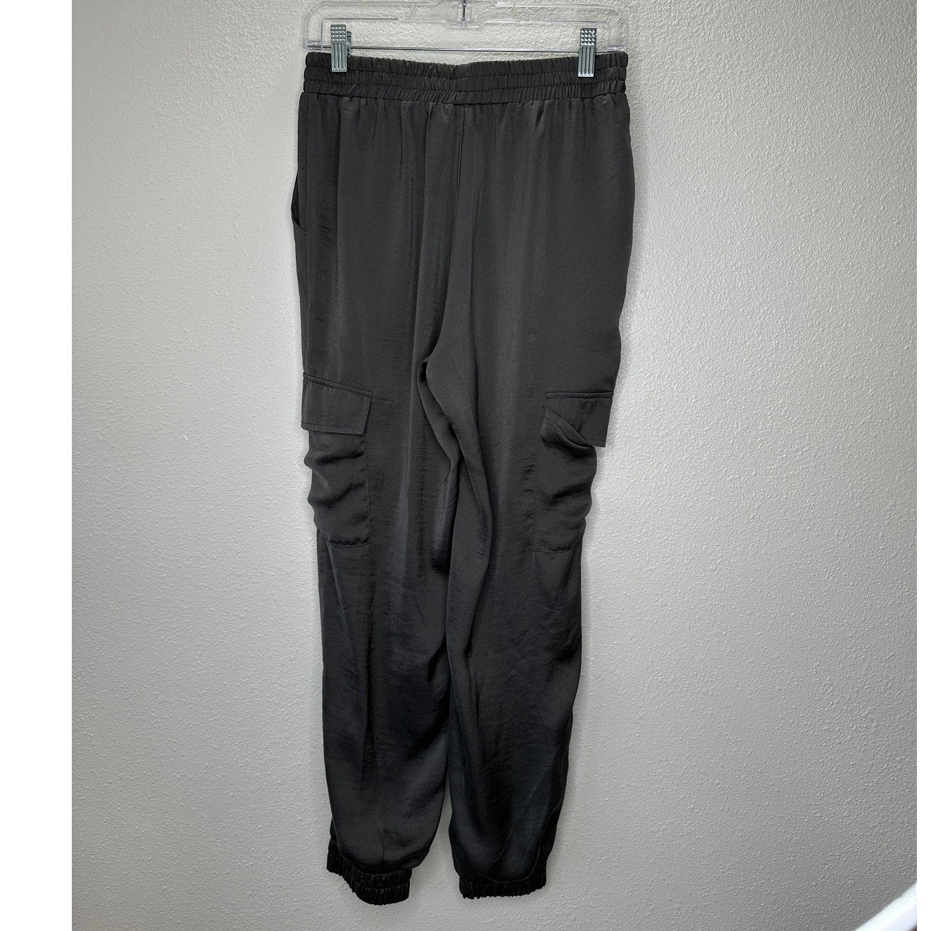 Sadie & Sage Gray Satin Utility Pocketed Elastic Waist Jogger S