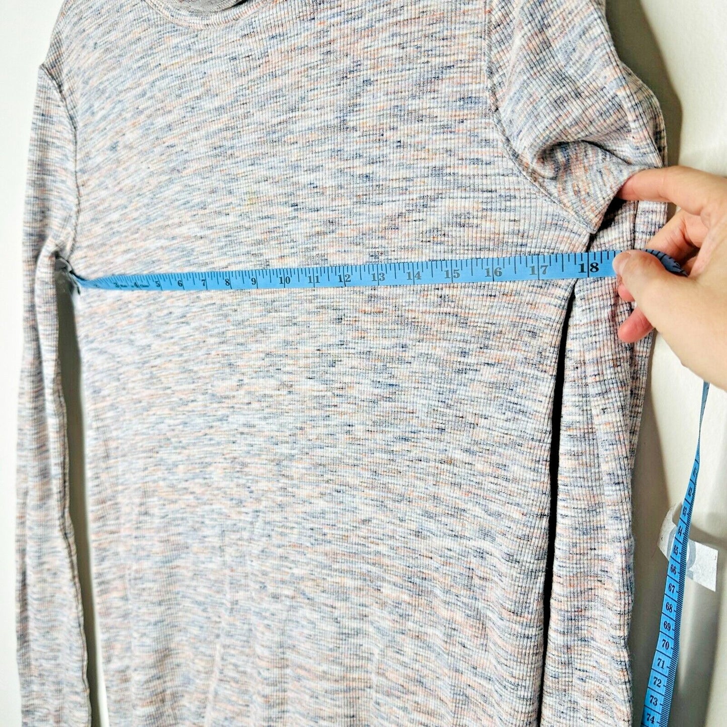 We The Free Ivory Multi-Color Long Sleeve Open Back Turtleneck Tunic Medium