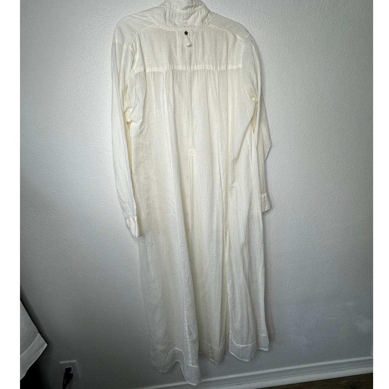 Z&L Europe Cream Maxi Dress Small Boho Button Front Tassel Long Sleeve Coverup