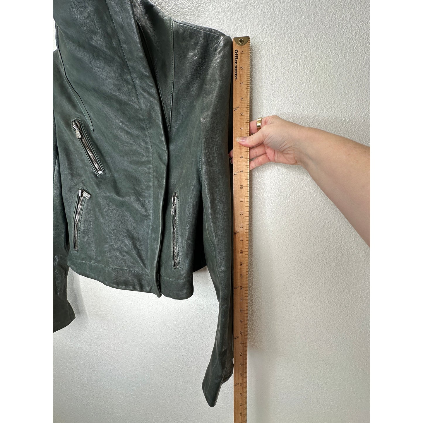 Andrew Marc Olive Green Diagonal Front Zip Leather Moto Jacket XS