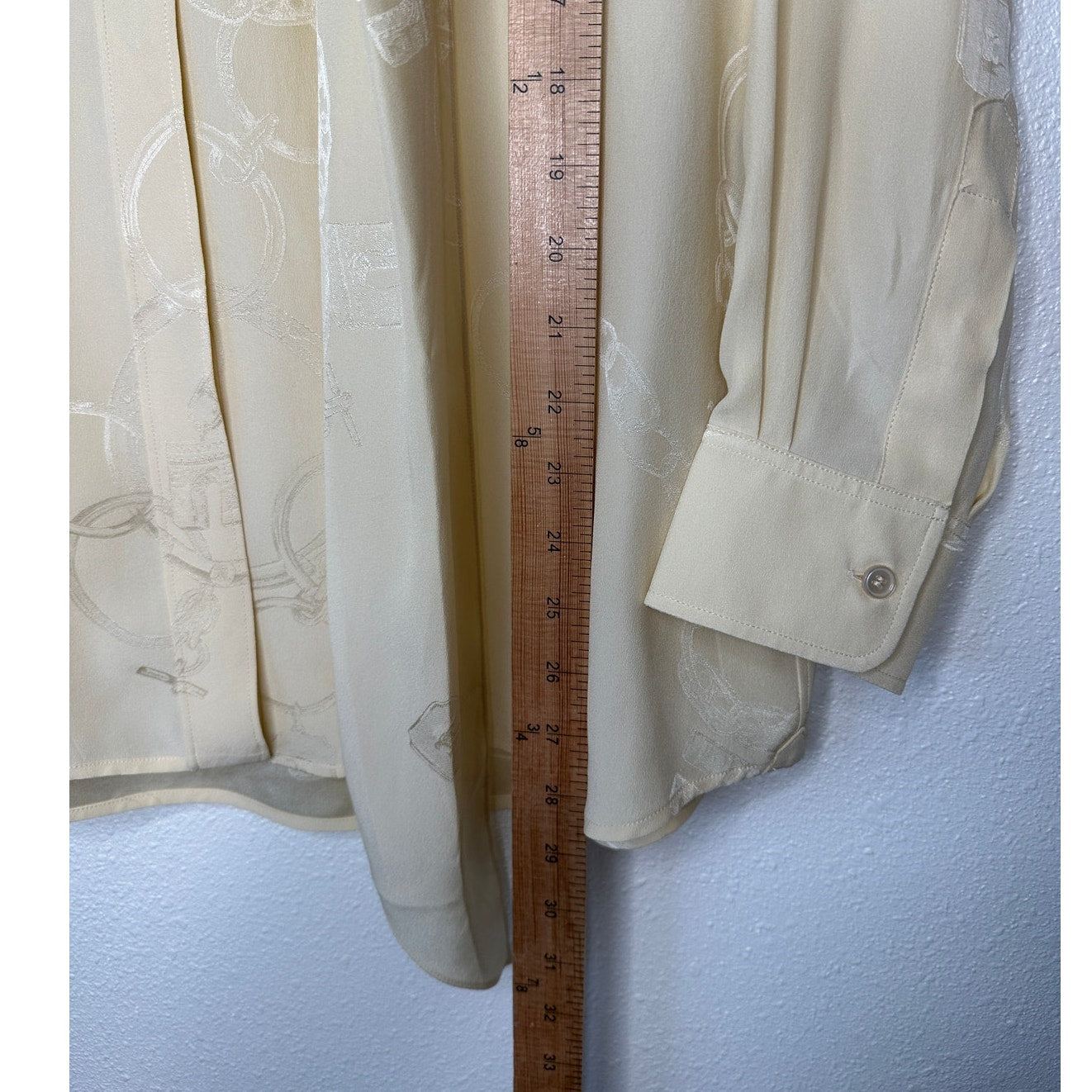 NWT Celine Pale Yellow Chemise Boyfriend Lavallieri Silk Chain Blouse 40 / L