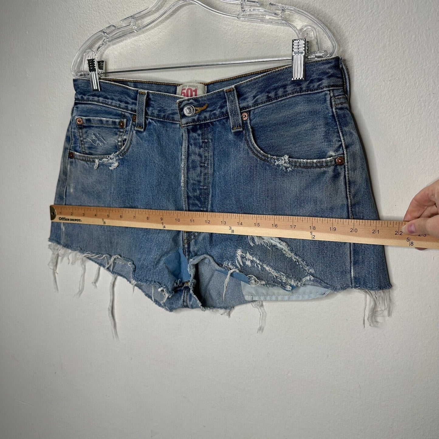 Levis 501 Medium Blue Wash Button Fly Distressed Raw Hem Shorts 34