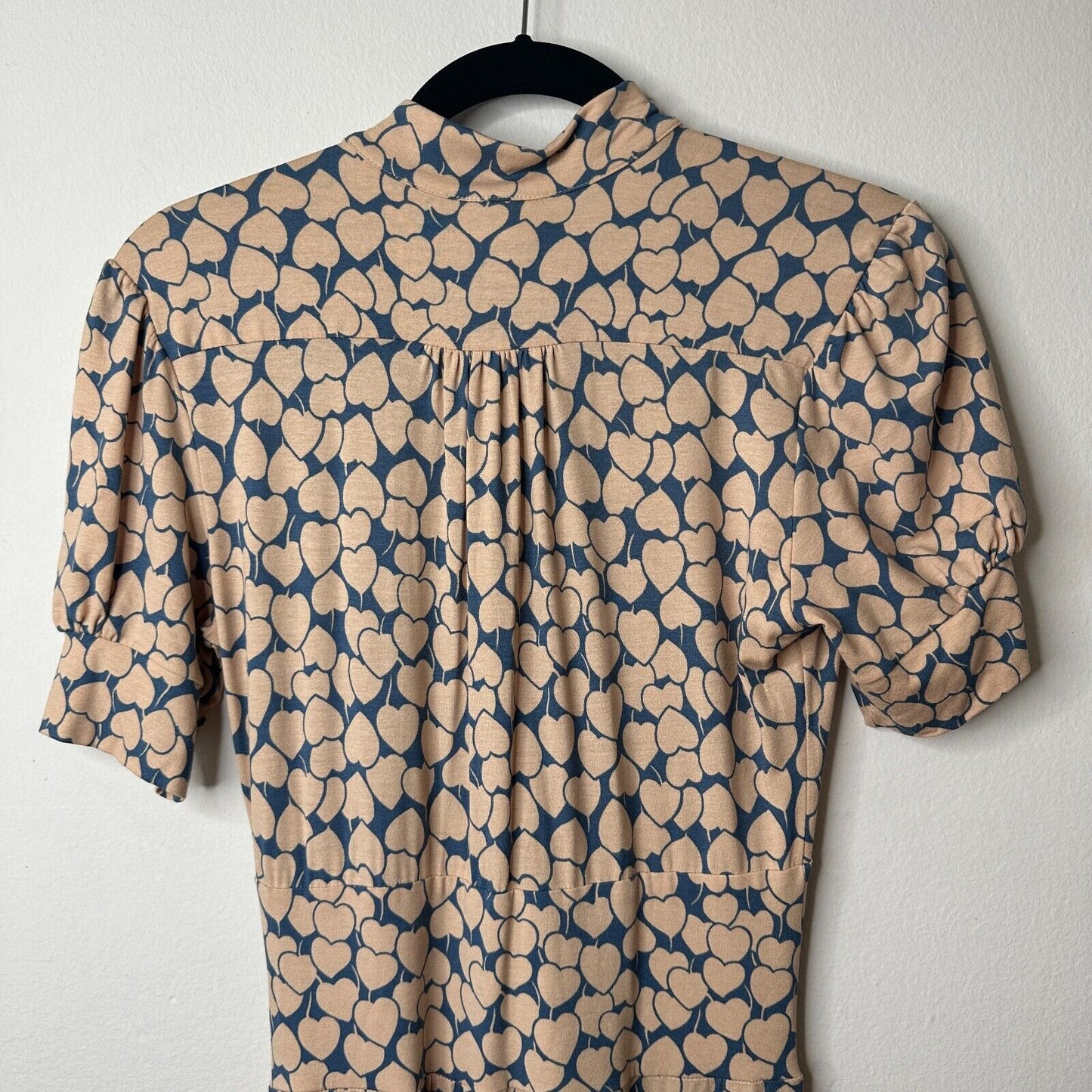 Maria Bonita Extra Blue & Tan Heart Keyhole Front Short Sleeve Mid Dress Med