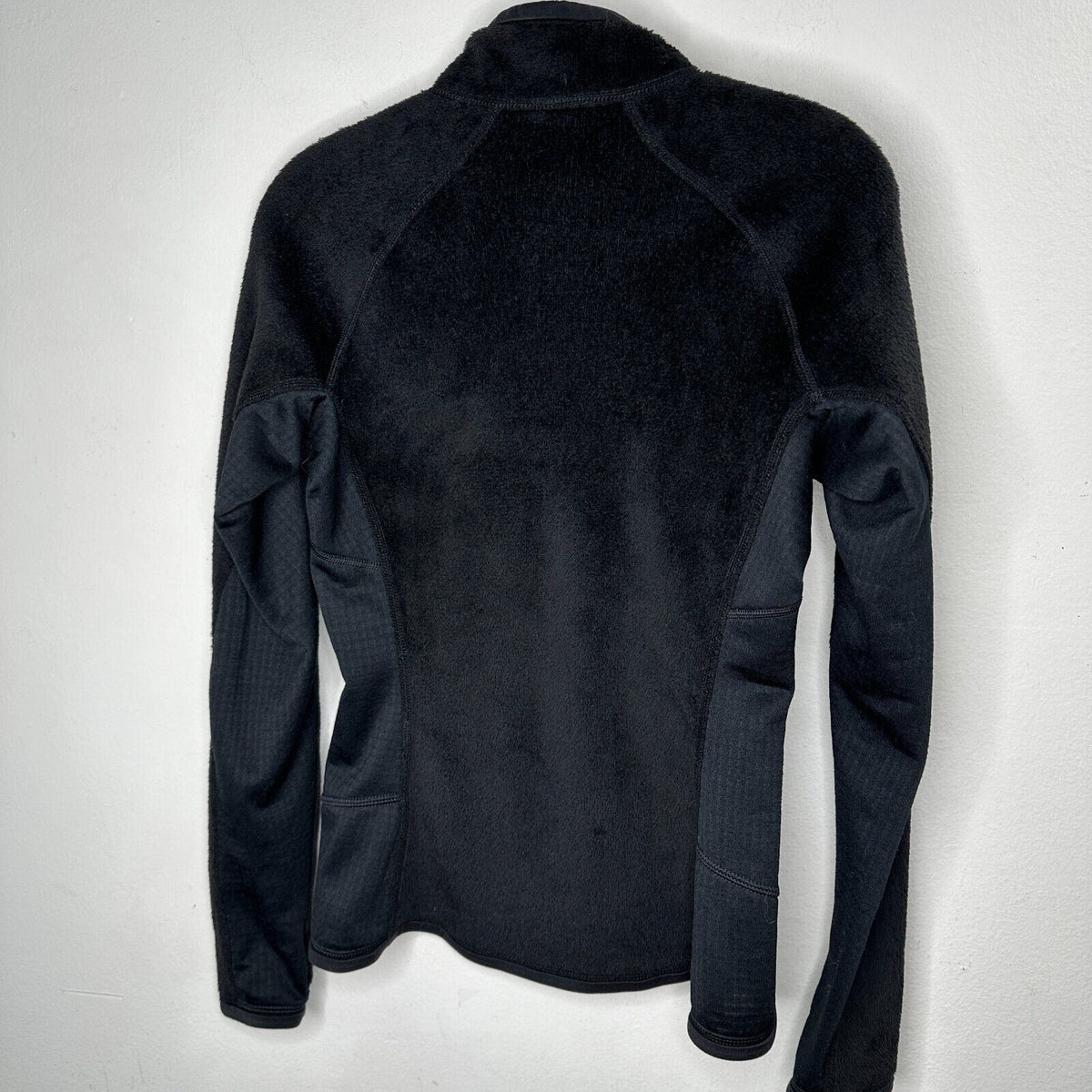 Patagonia Black Fuzzy Long Sleeve Front Full Zip Light Weight Fitted Jacket S