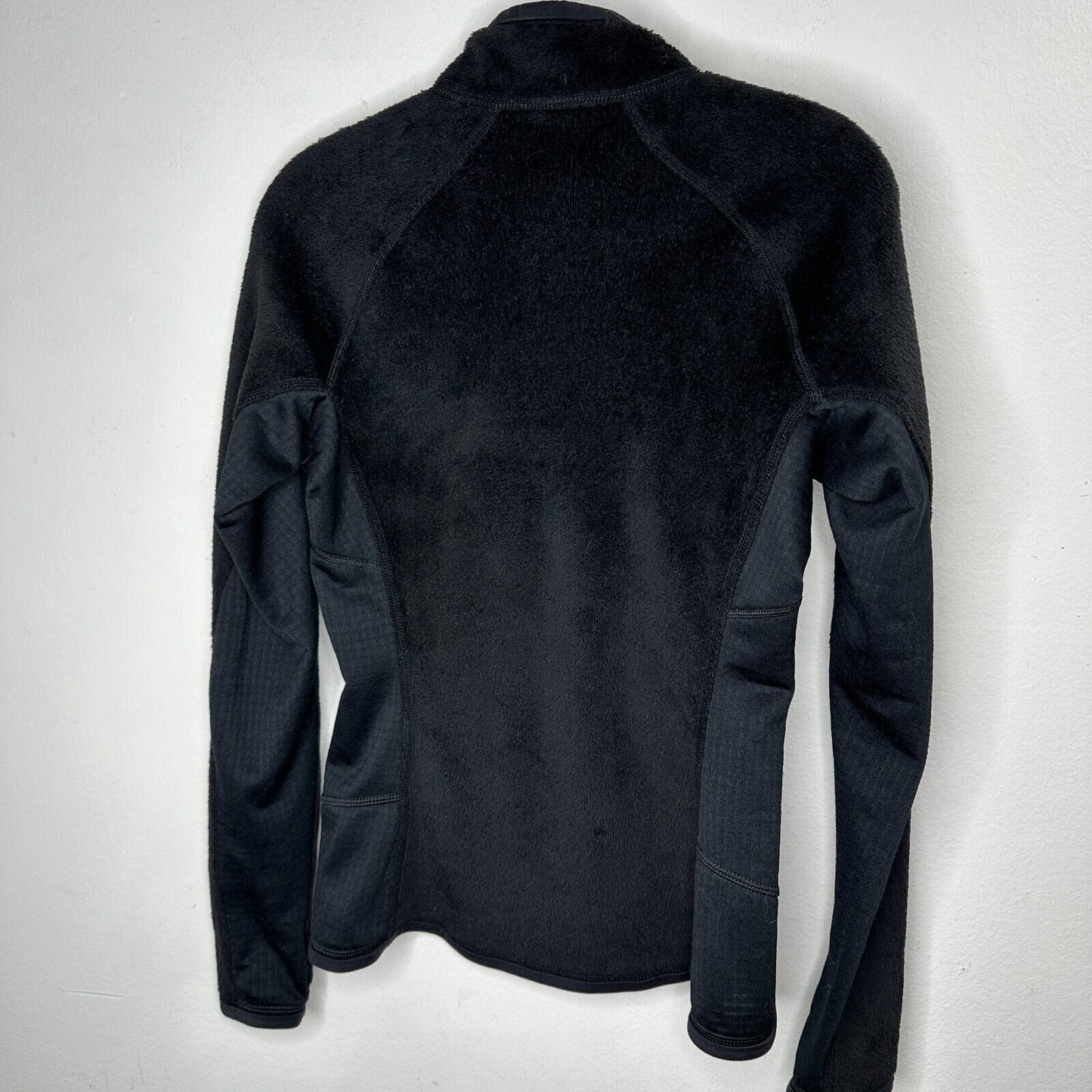Patagonia Black Fuzzy Long Sleeve Front Full Zip Light Weight Fitted Jacket S