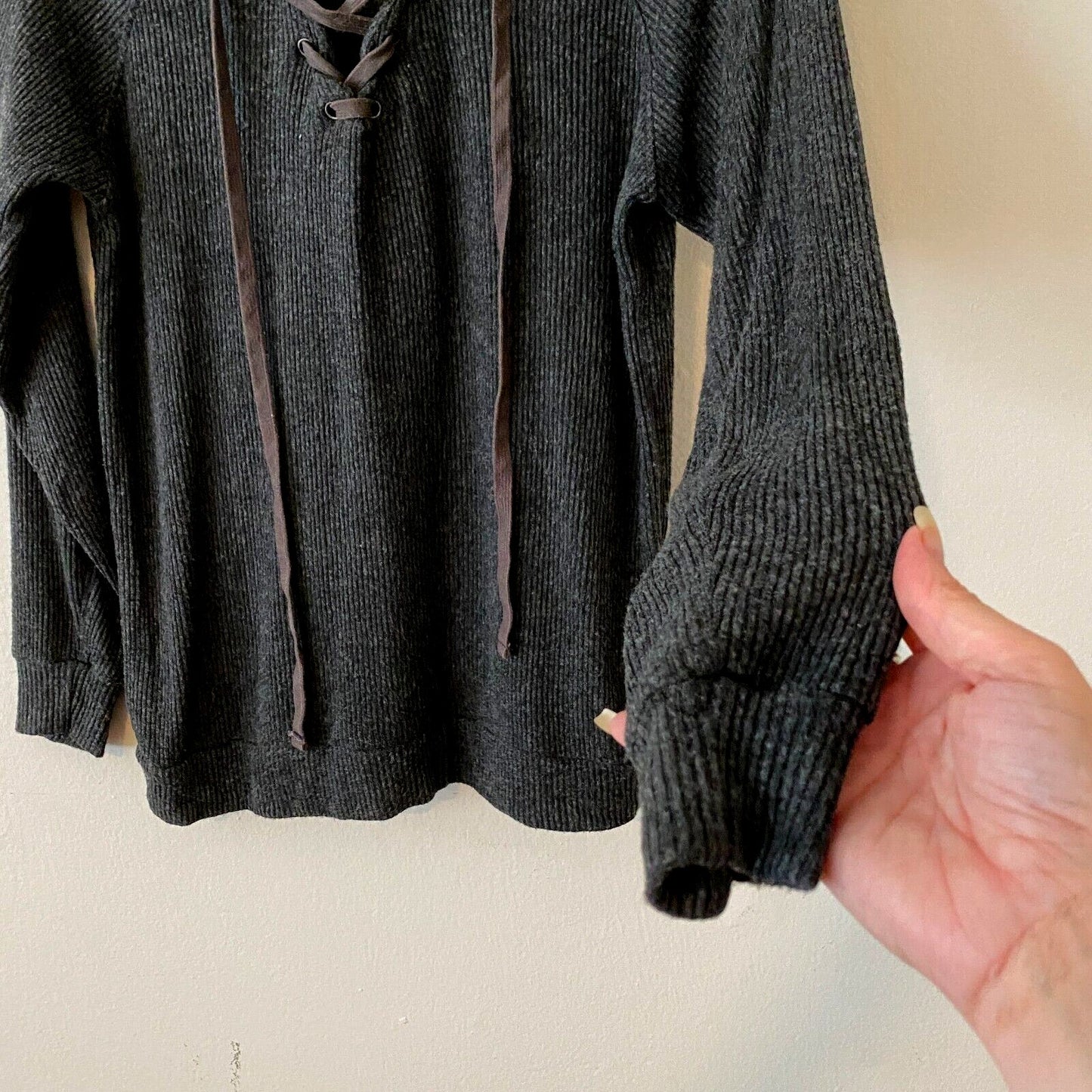 VELVET Graham and Spencer Gray Billow Lace up V-Front Long Sleeve Jersey Top XS