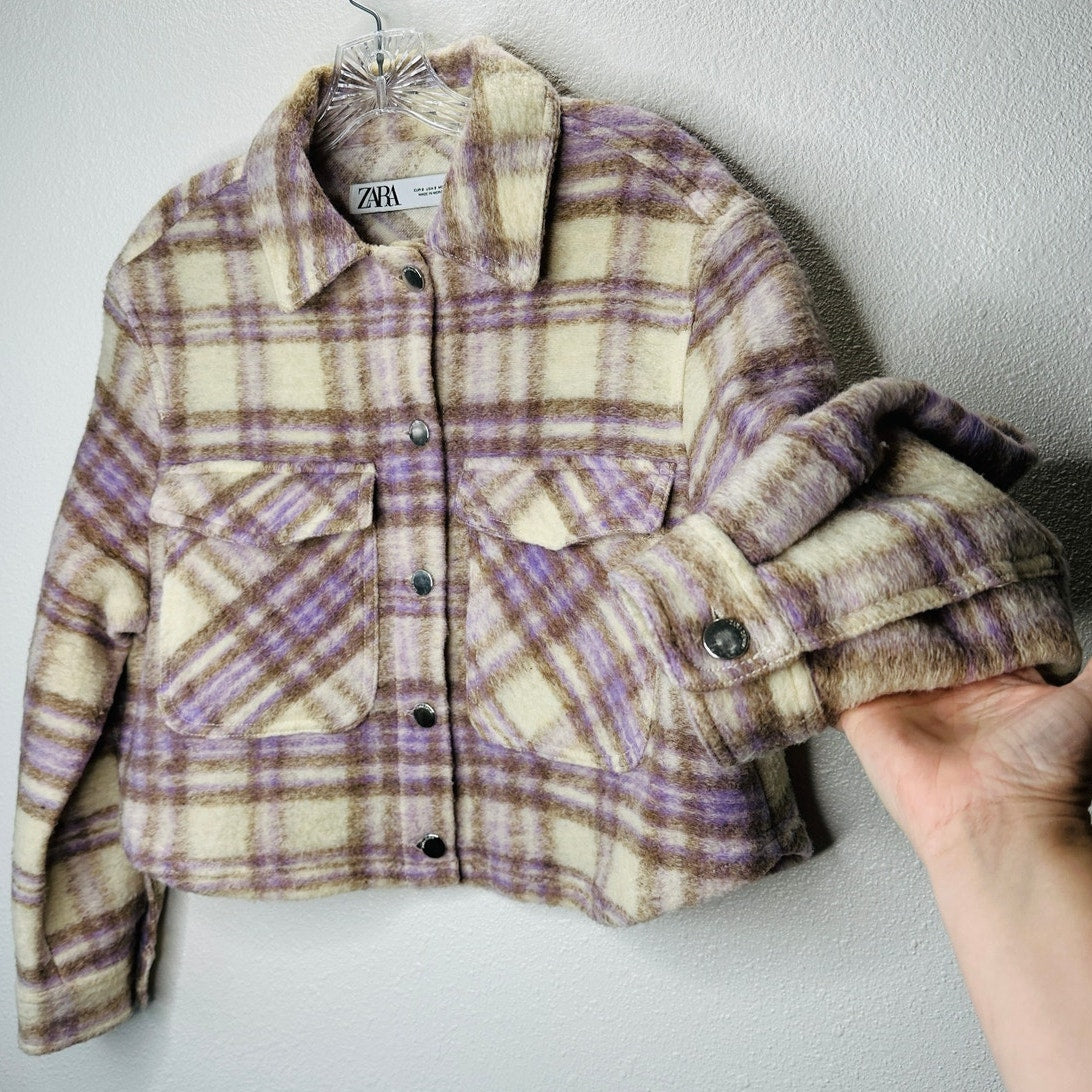 Zara Fuzzy Cream Purple Tan Plaid Front Button Pocket Crop Jacket Small