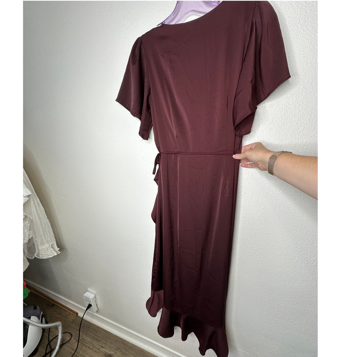 Chelsea28 Burgundy Maroon Flutter Sleeve Ruffle V-Neck Wrap Dress S