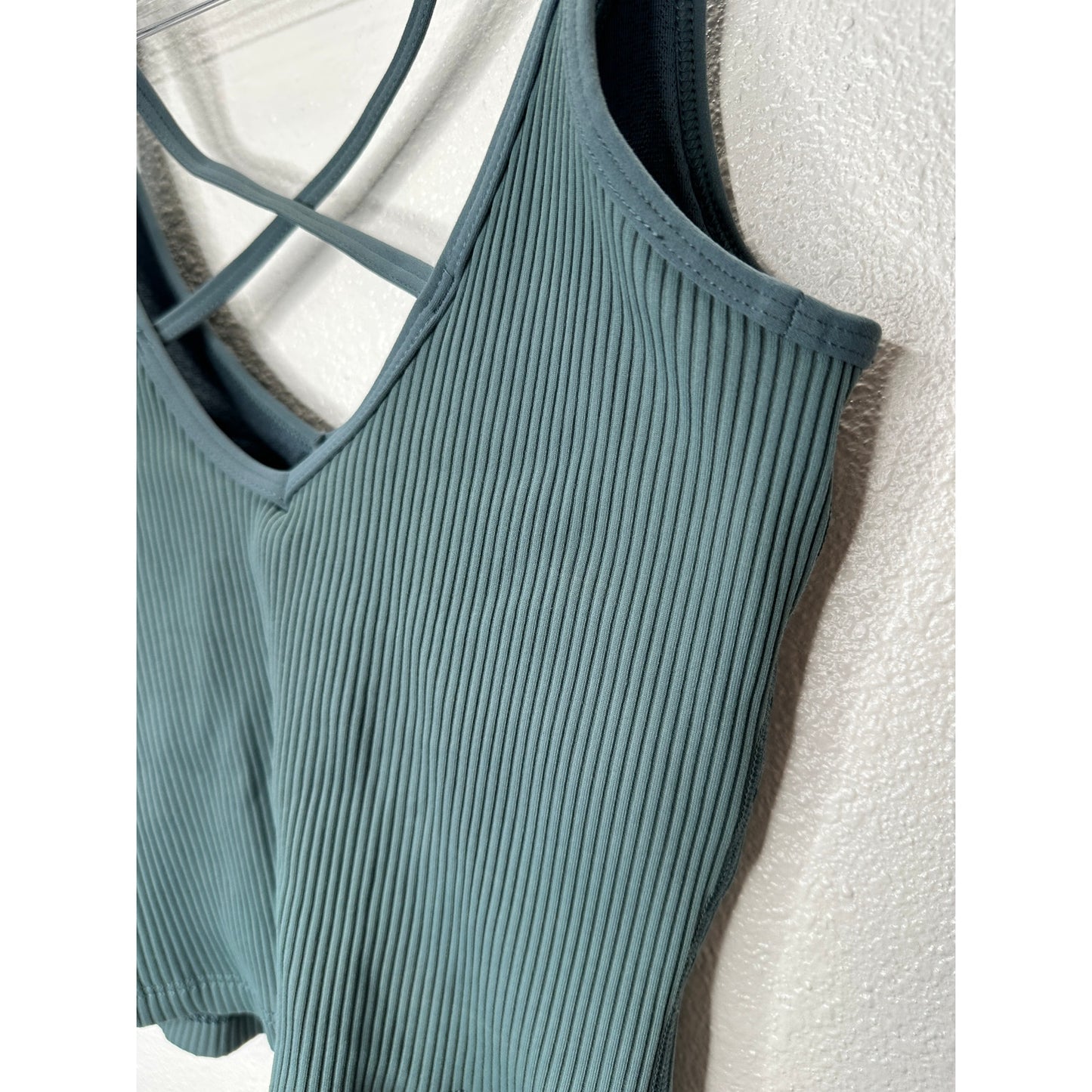 Vuori Steel Green Front V Strappy Back Rib Knit Sports Bra XS